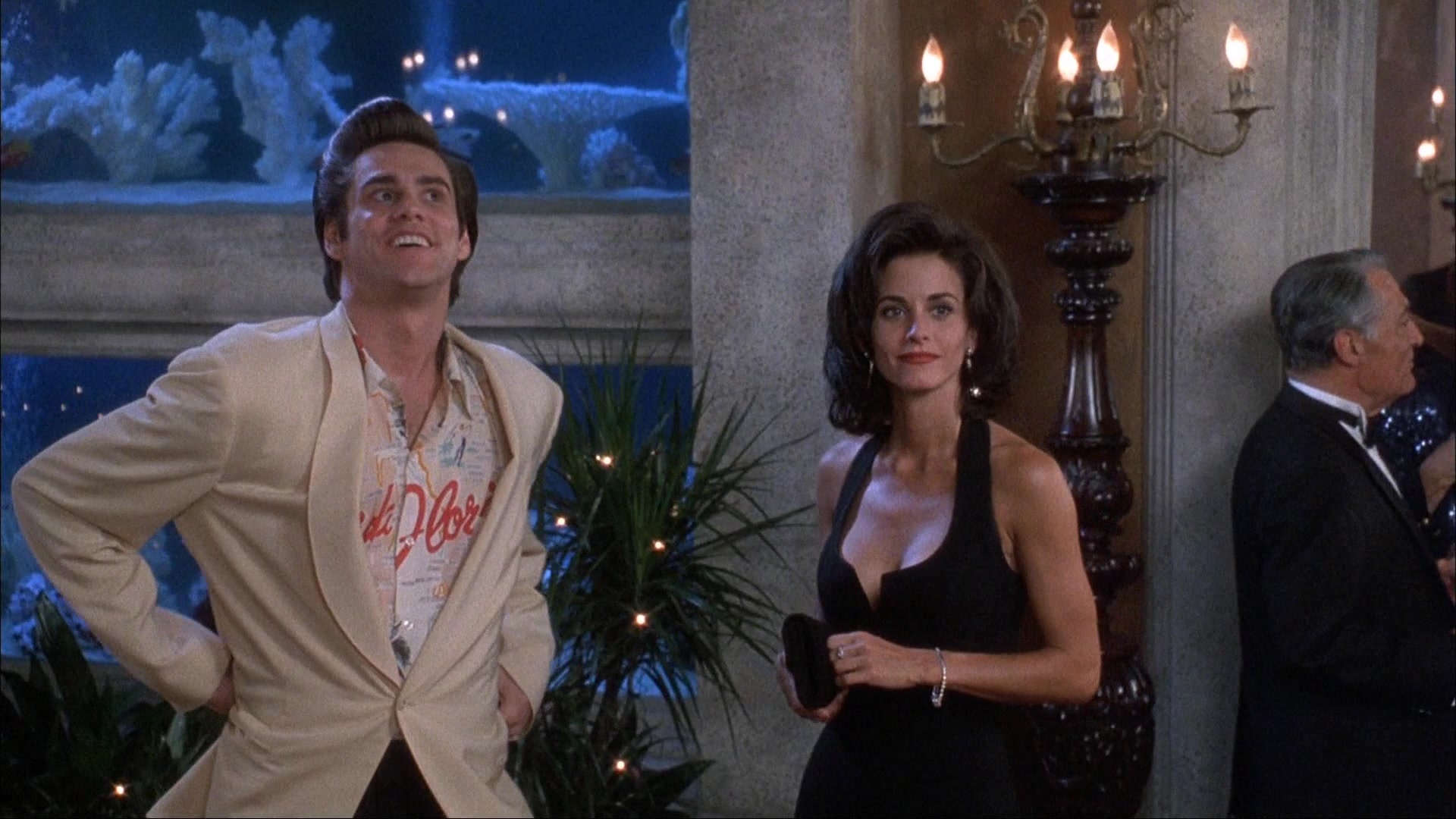 Ace Ventura: Pet Detective (1993), wide, 1.78:1 — film still