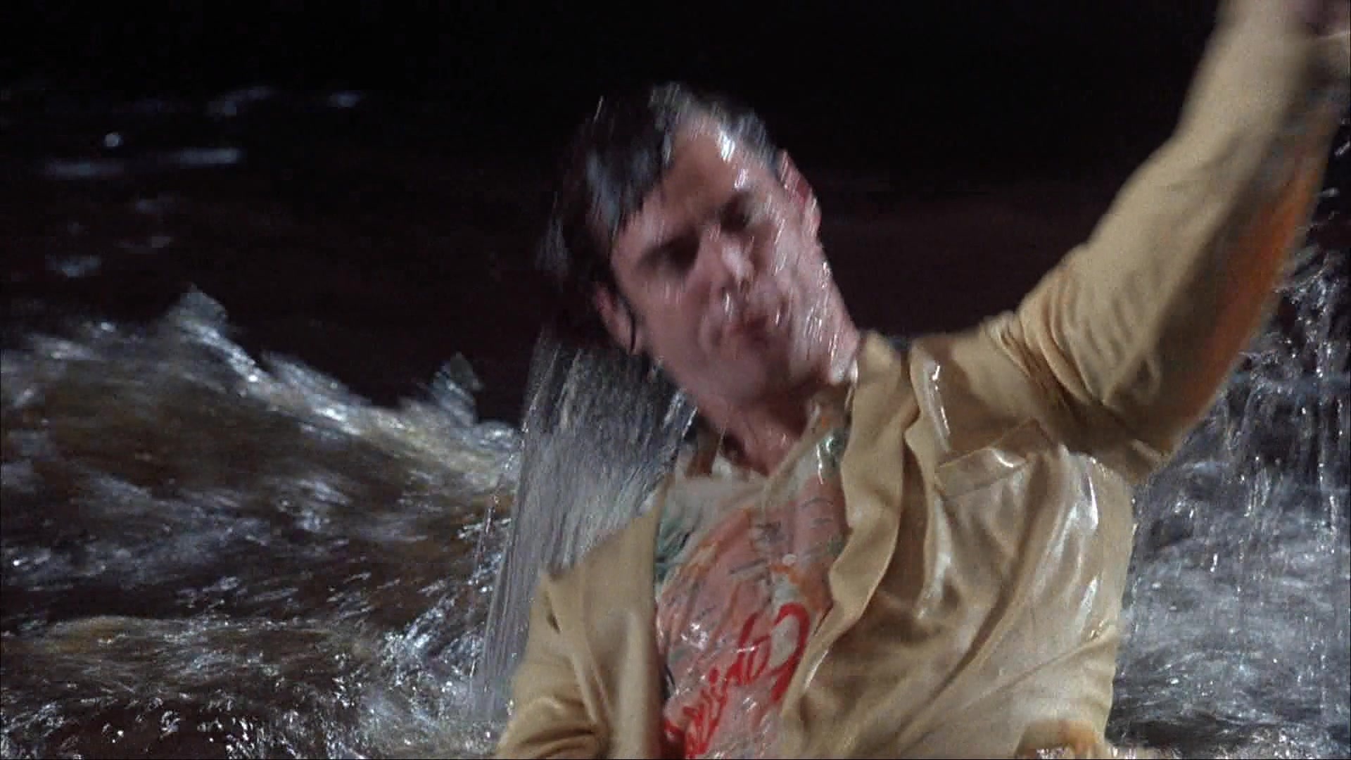 Ace Ventura: Pet Detective (1993), wide, 1.78:1 — film still