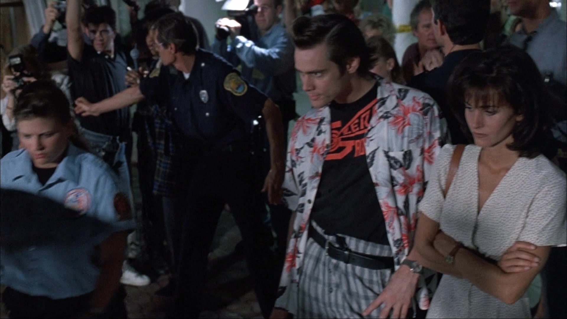 Ace Ventura: Pet Detective (1993), wide, 1.78:1 — film still