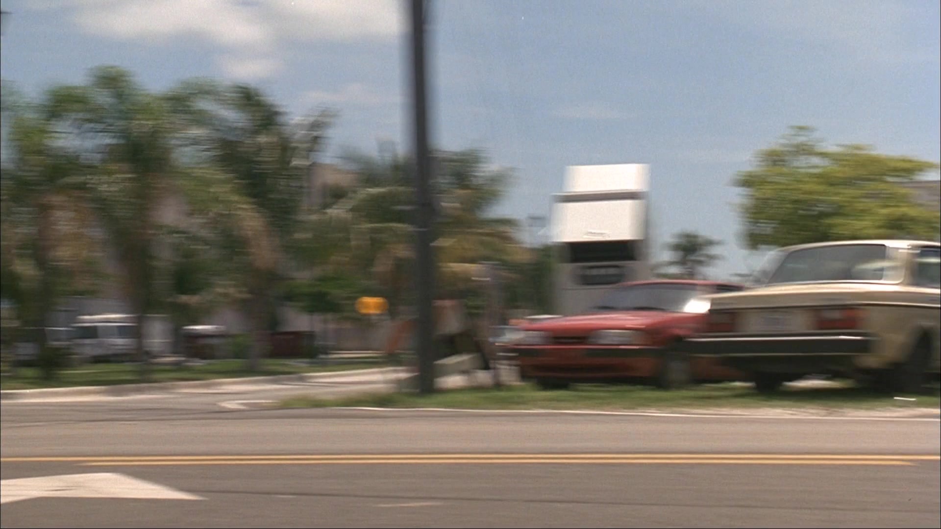 Ace Ventura: Pet Detective (1993), unknown, 1.78:1 — film still