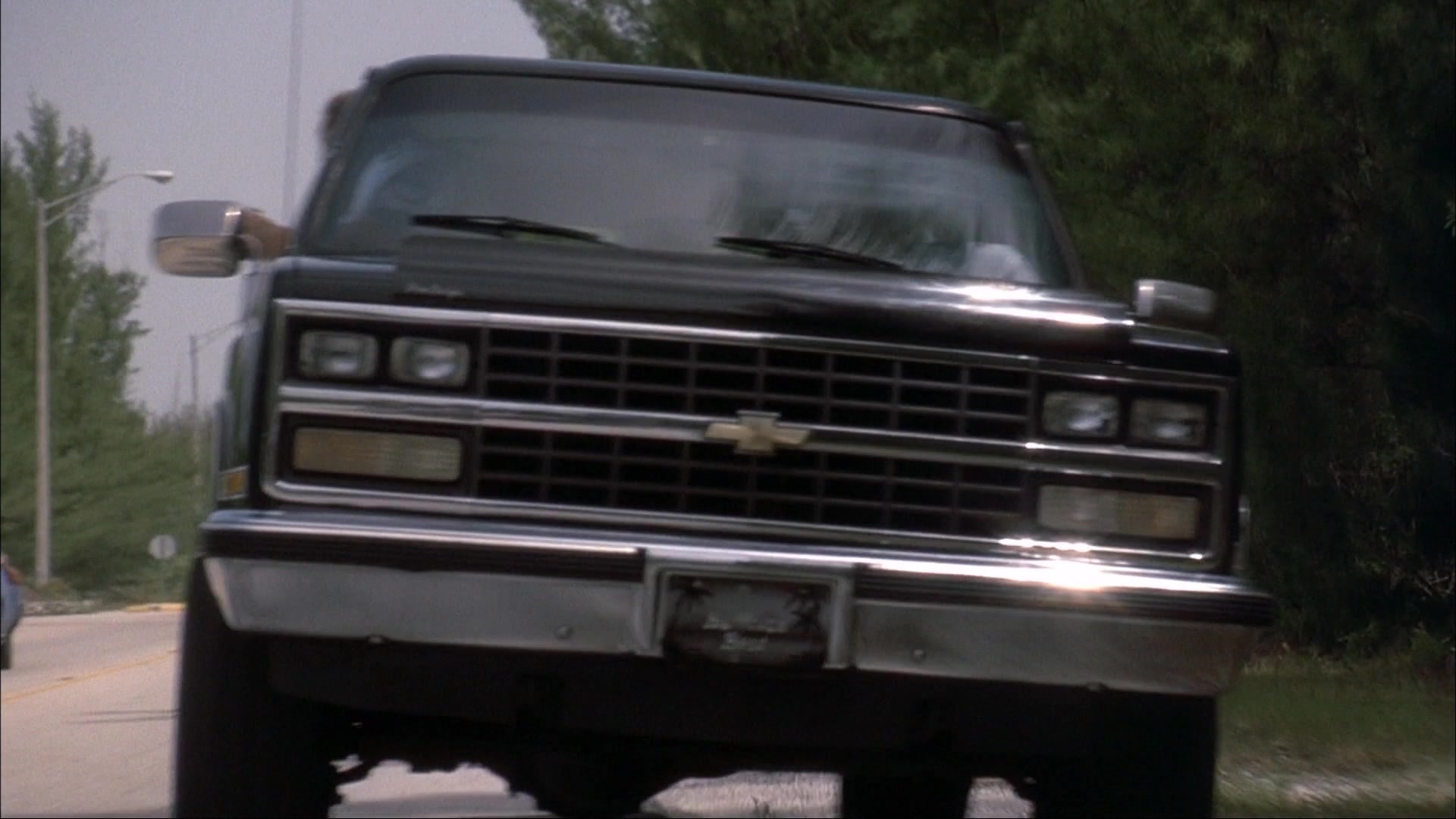 Ace Ventura: Pet Detective (1993), wide, 1.78:1 — film still
