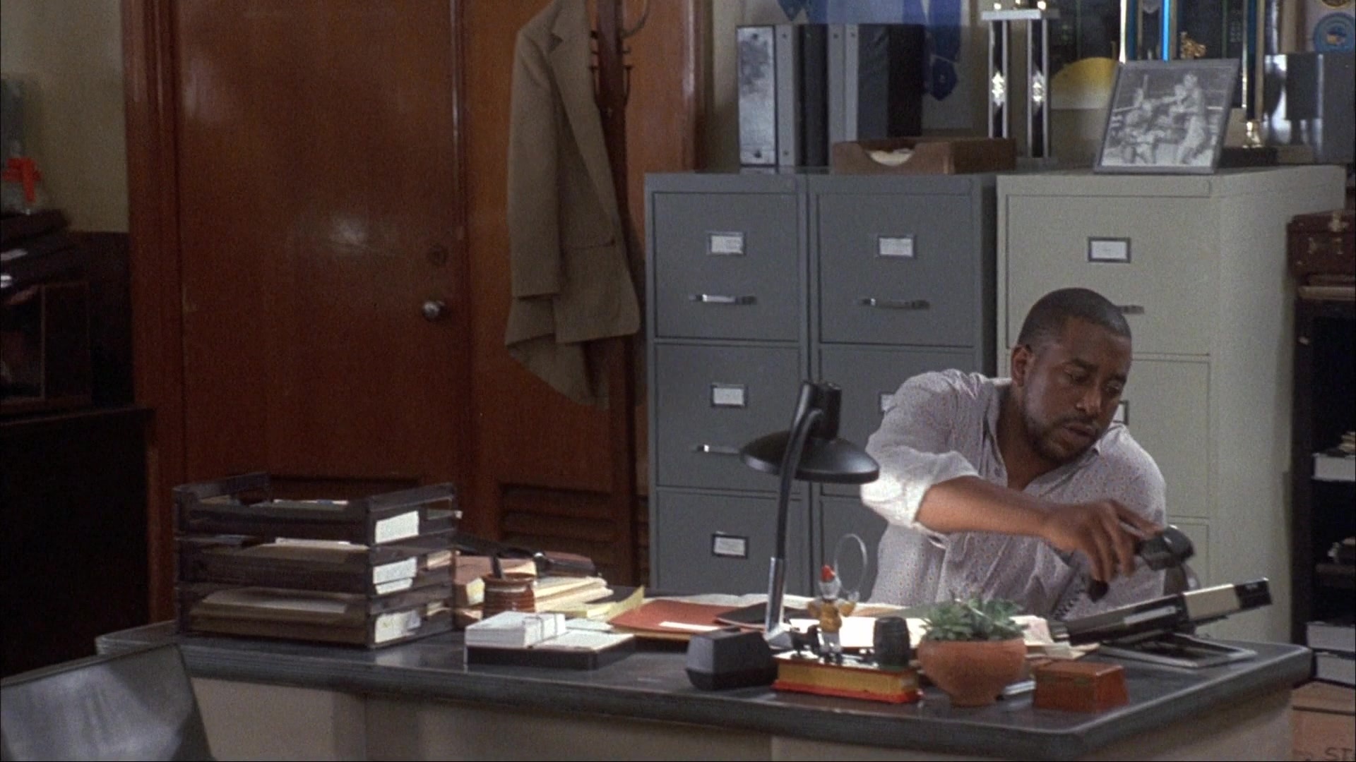 Ace Ventura: Pet Detective (1993), unknown, 1.78:1 — film still