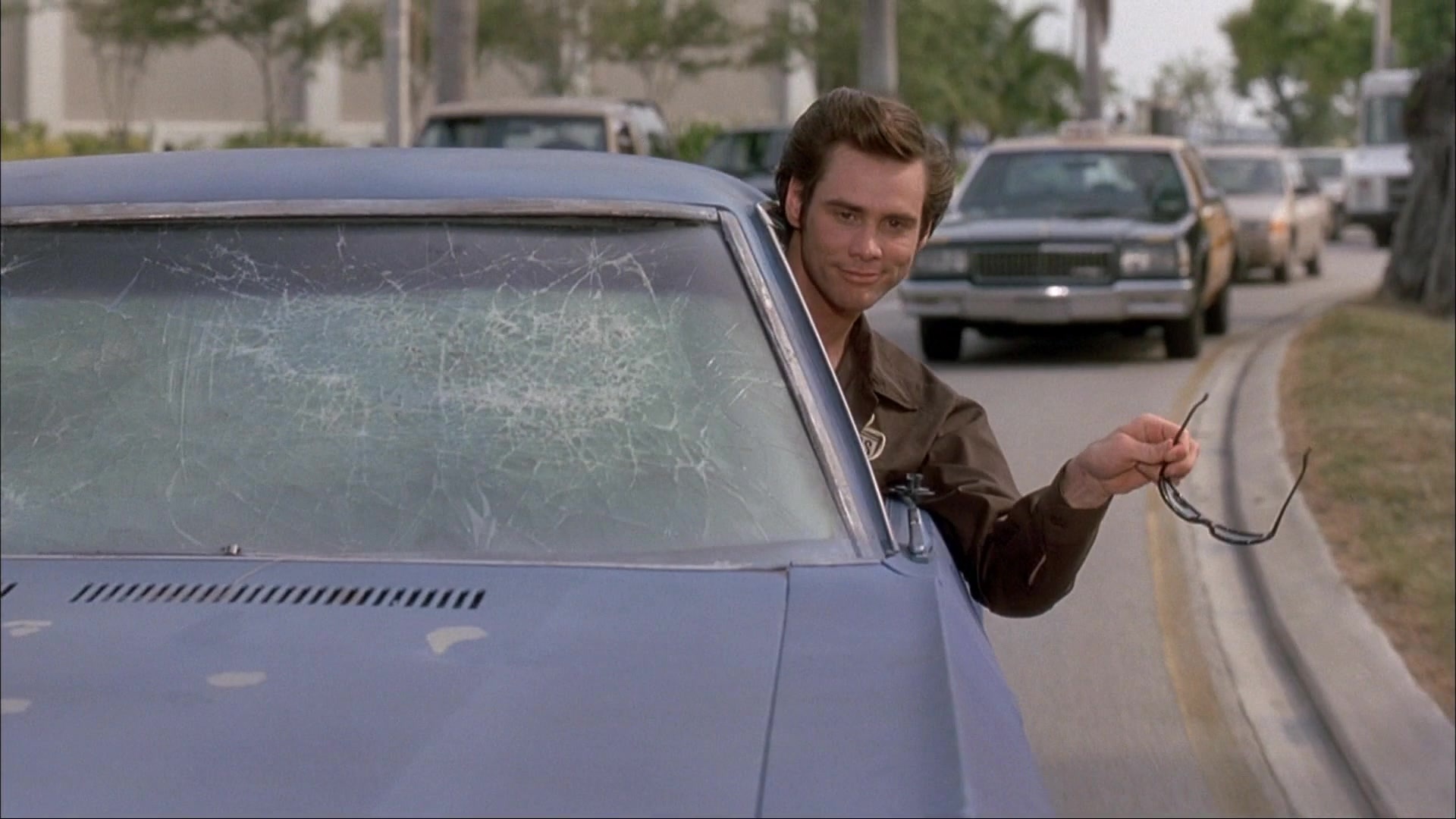 Ace Ventura: Pet Detective (1993), wide, 1.78:1 — film still