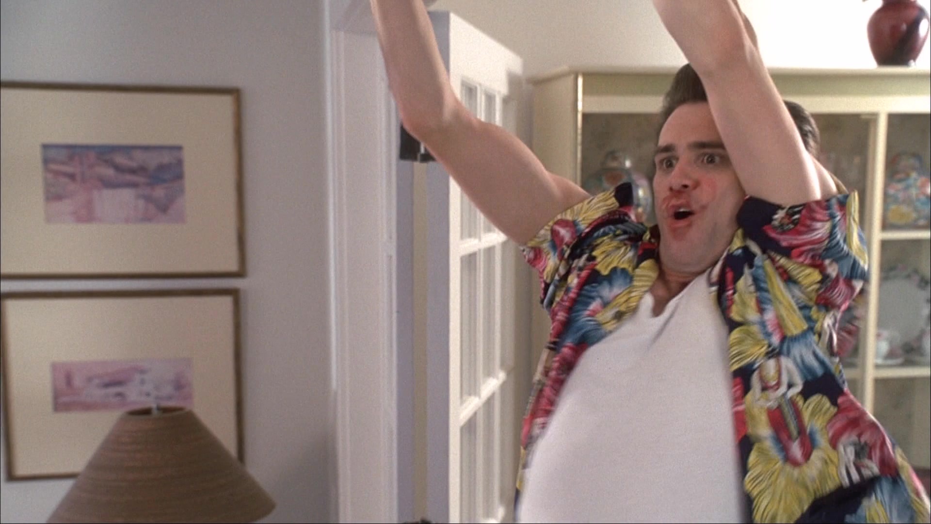 Ace Ventura: Pet Detective (1993), wide, 1.78:1 — film still