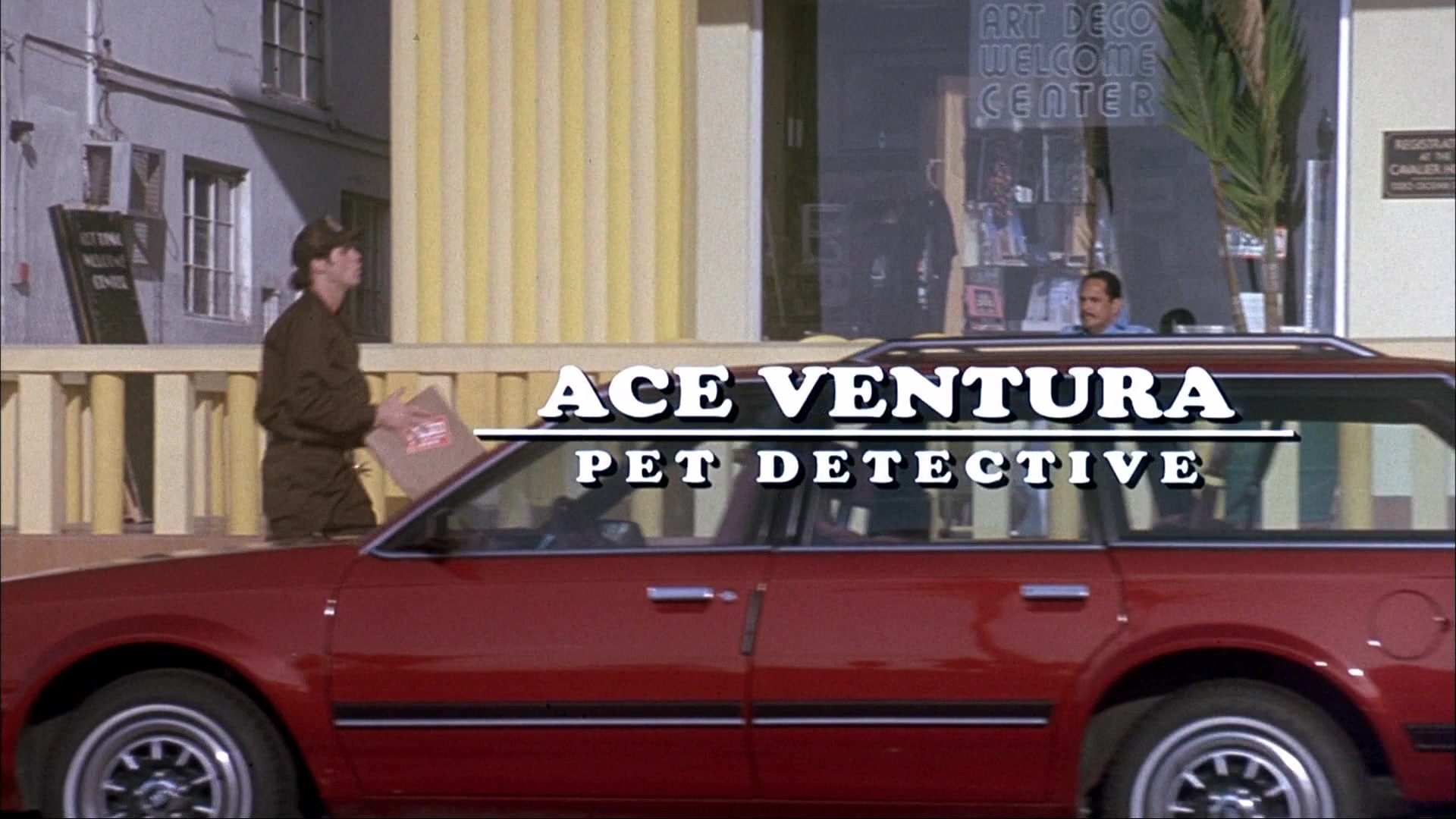 Ace Ventura: Pet Detective (1993), wide, 1.78:1 — film still