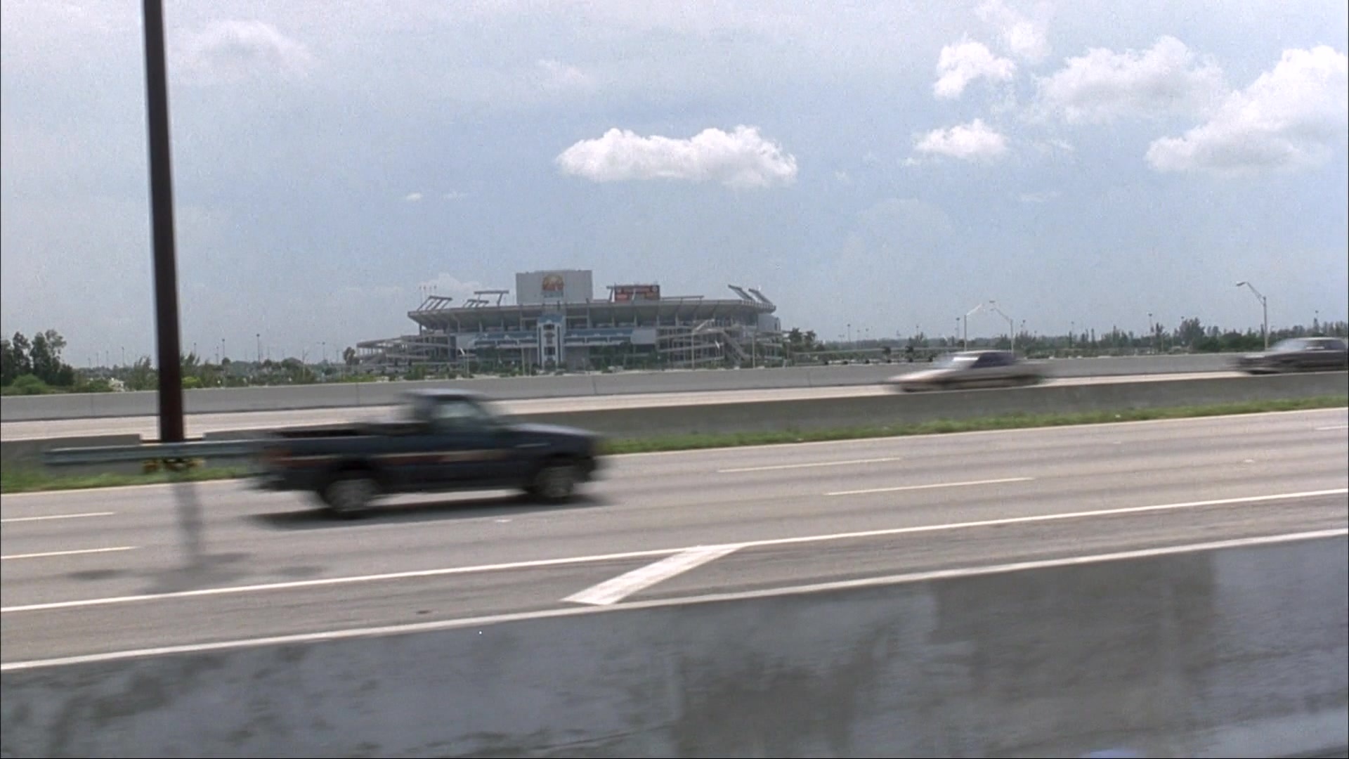 Ace Ventura: Pet Detective (1993), unknown, 1.78:1 — film still