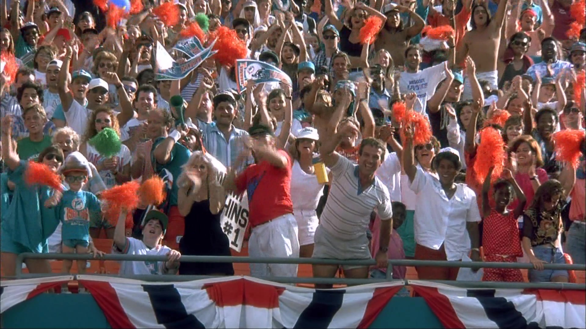 Ace Ventura: Pet Detective (1993), wide, 1.78:1 — film still