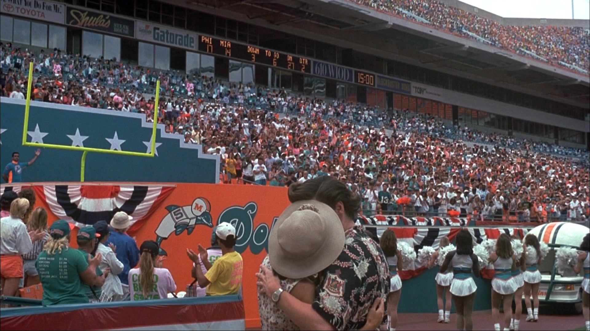 Ace Ventura: Pet Detective (1993), wide, 1.78:1 — film still