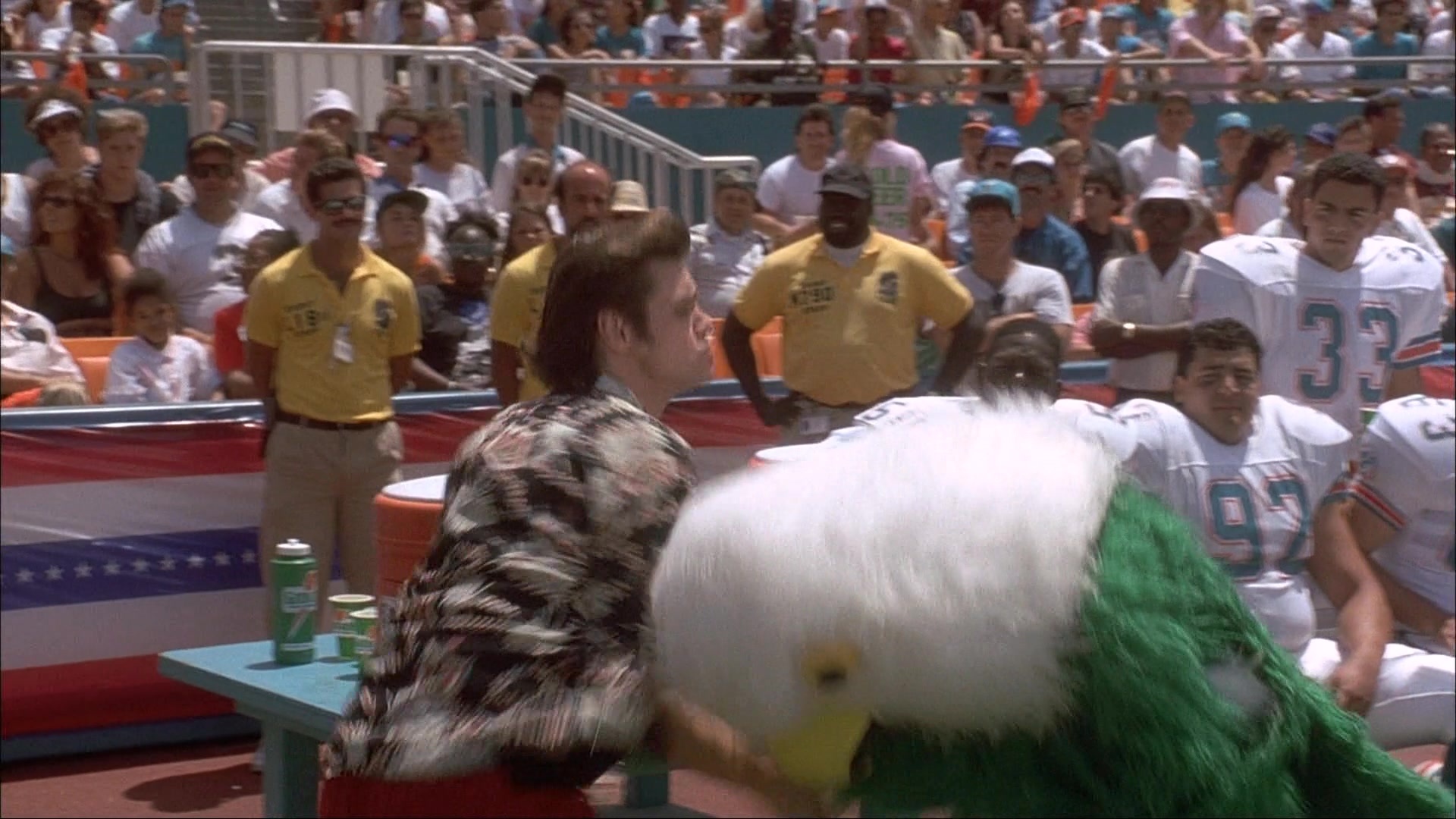Ace Ventura: Pet Detective (1993), wide, 1.78:1 — film still
