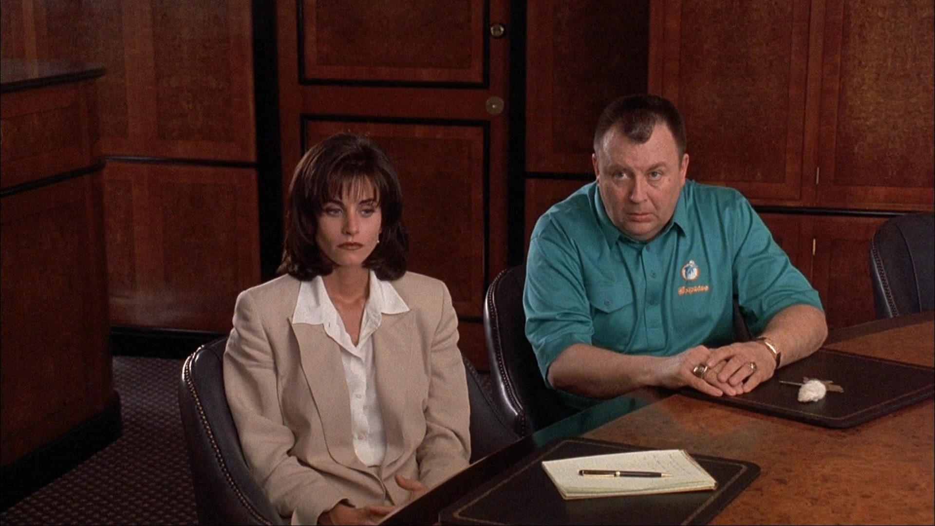 Ace Ventura: Pet Detective (1993), wide, 1.78:1 — film still