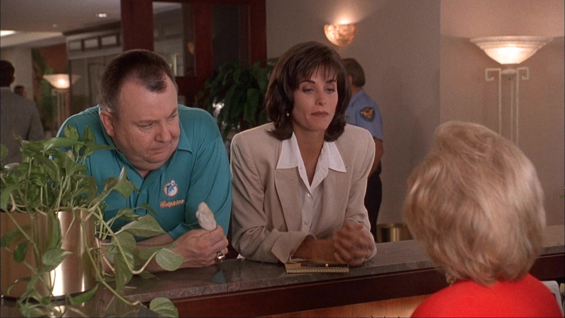 Ace Ventura: Pet Detective (1993), wide, 1.78:1 — film still