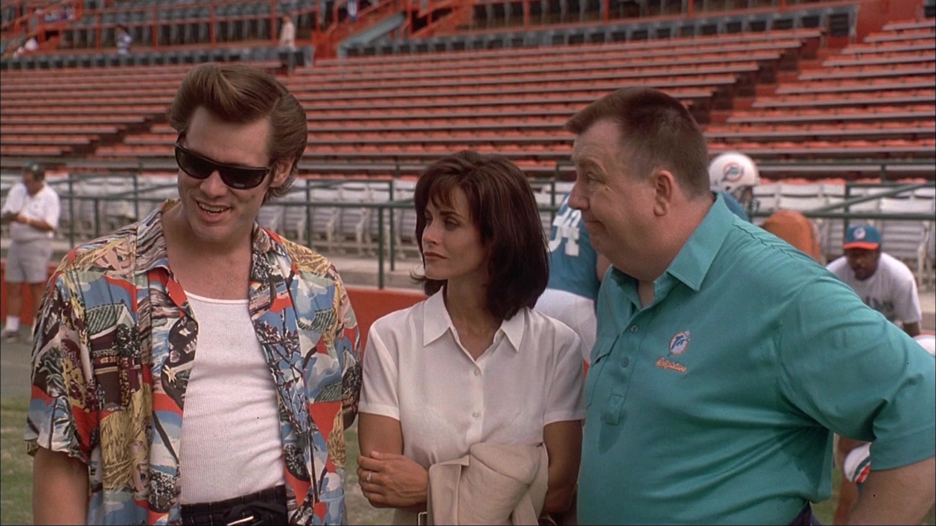 Ace Ventura: Pet Detective (1993), wide, 1.78:1 — film still