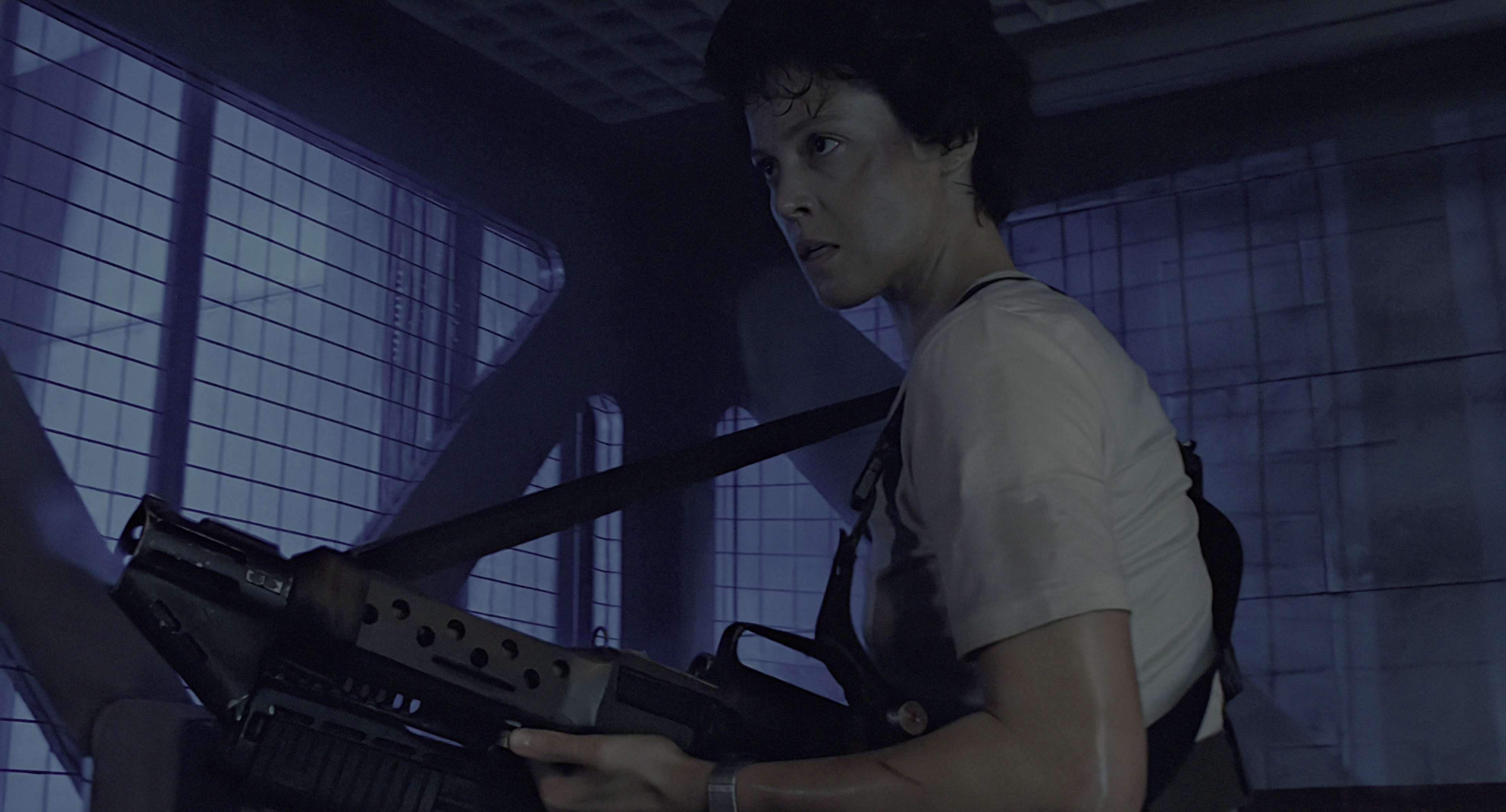 Aliens (1986), wide, 1.85:1 — film still