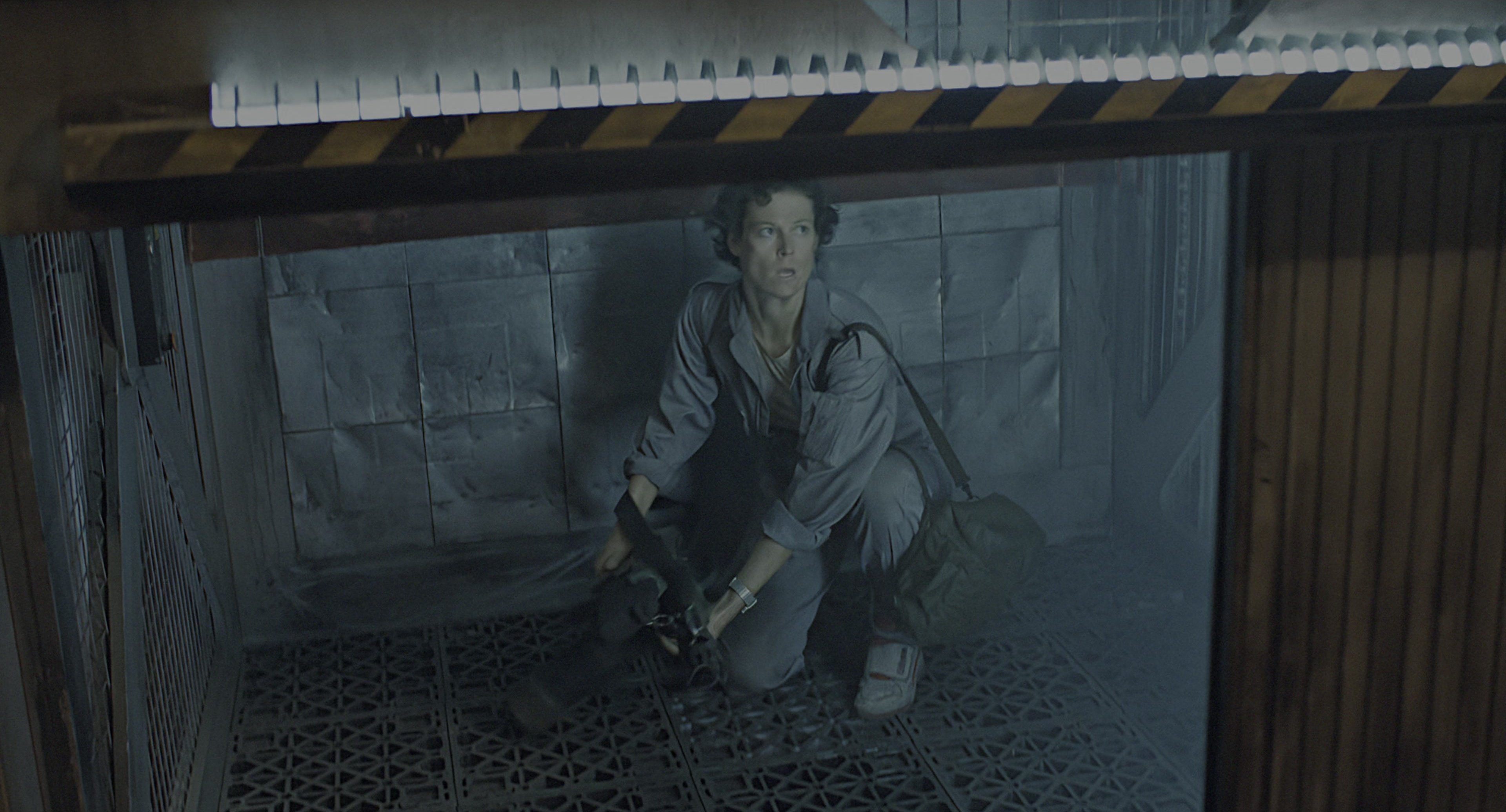 Aliens (1986), wide, 1.85:1 — film still
