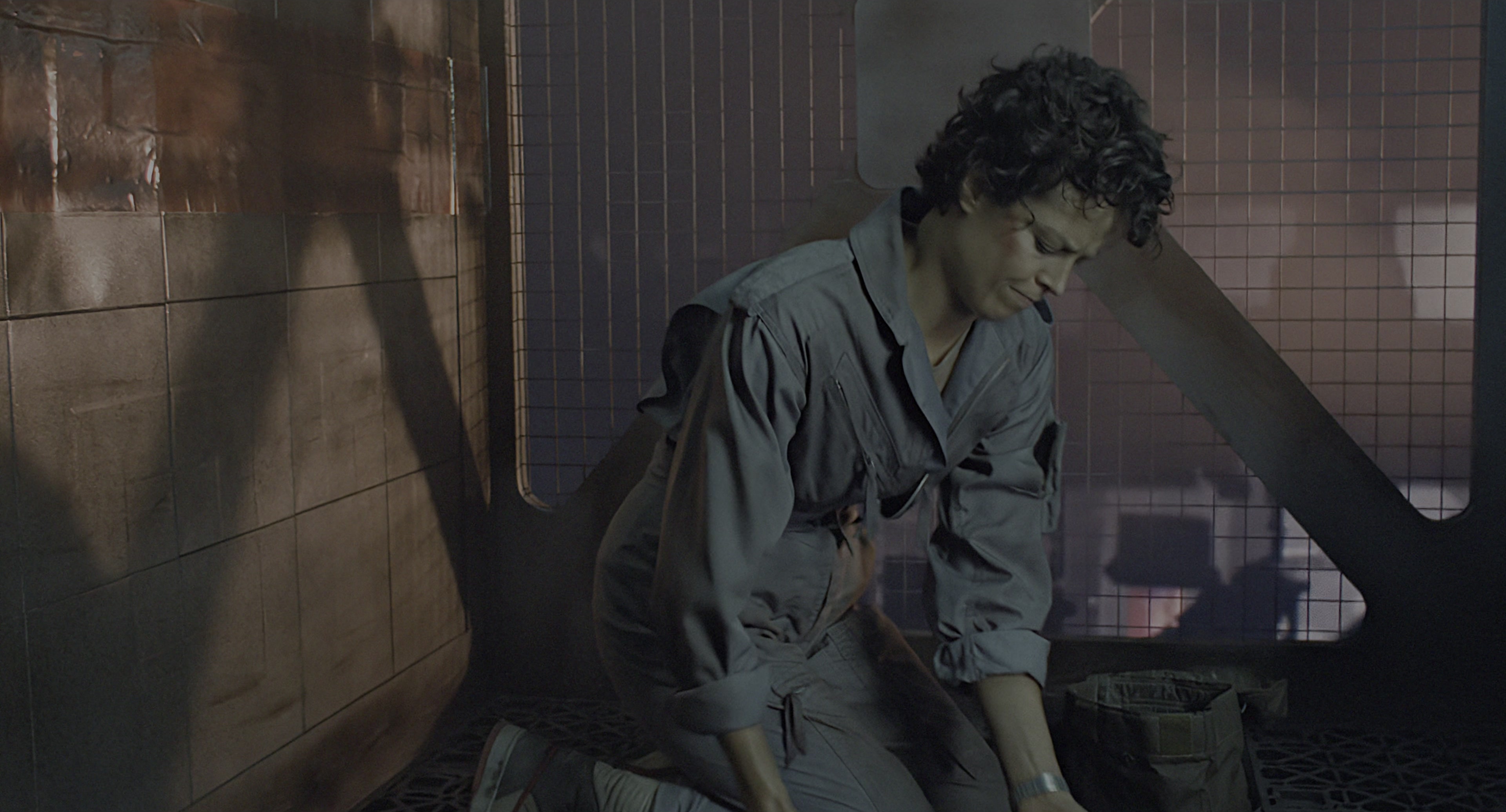 Aliens (1986), wide, 1.85:1 — film still