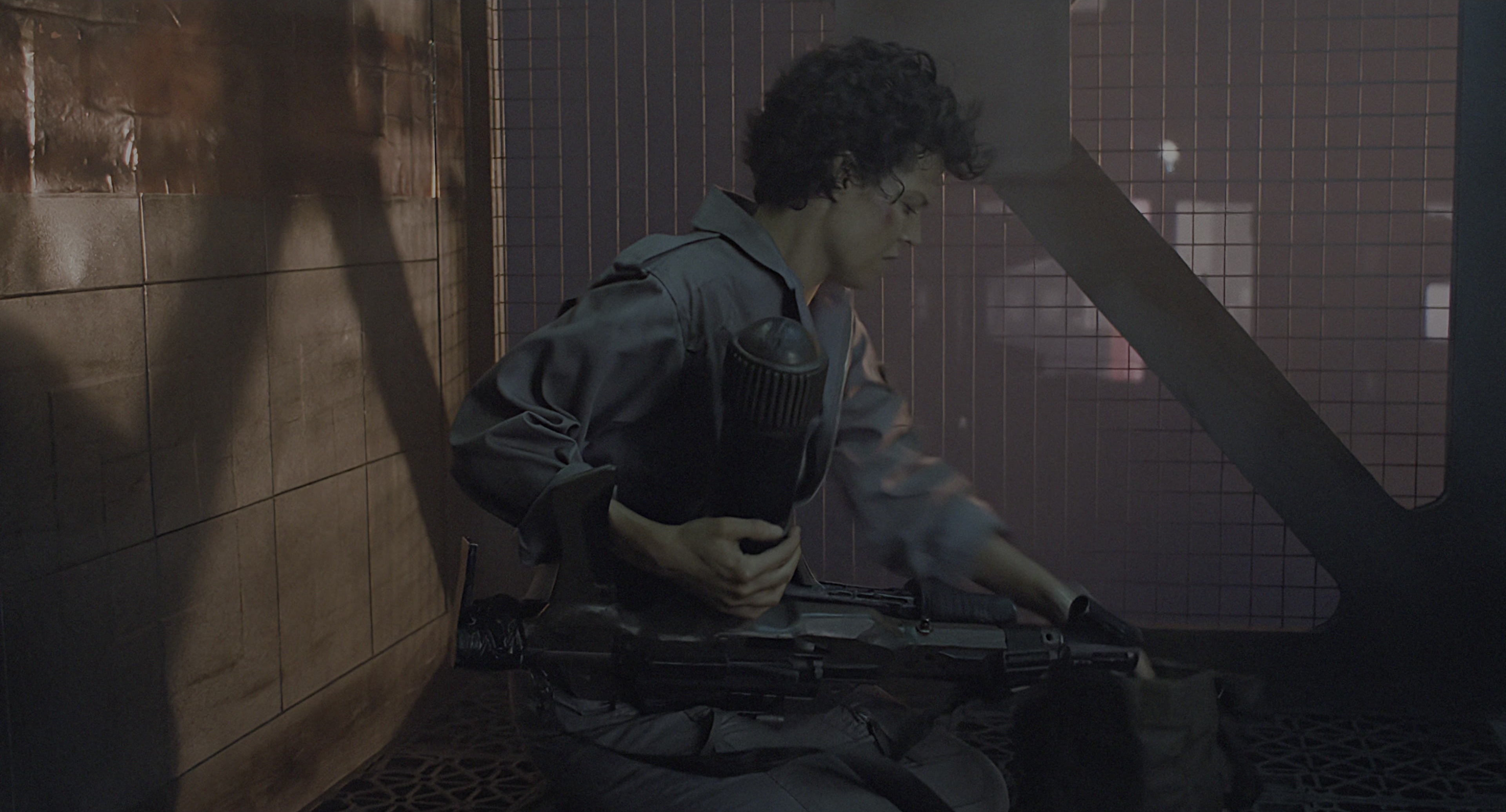 Aliens (1986), wide, 1.85:1 — film still