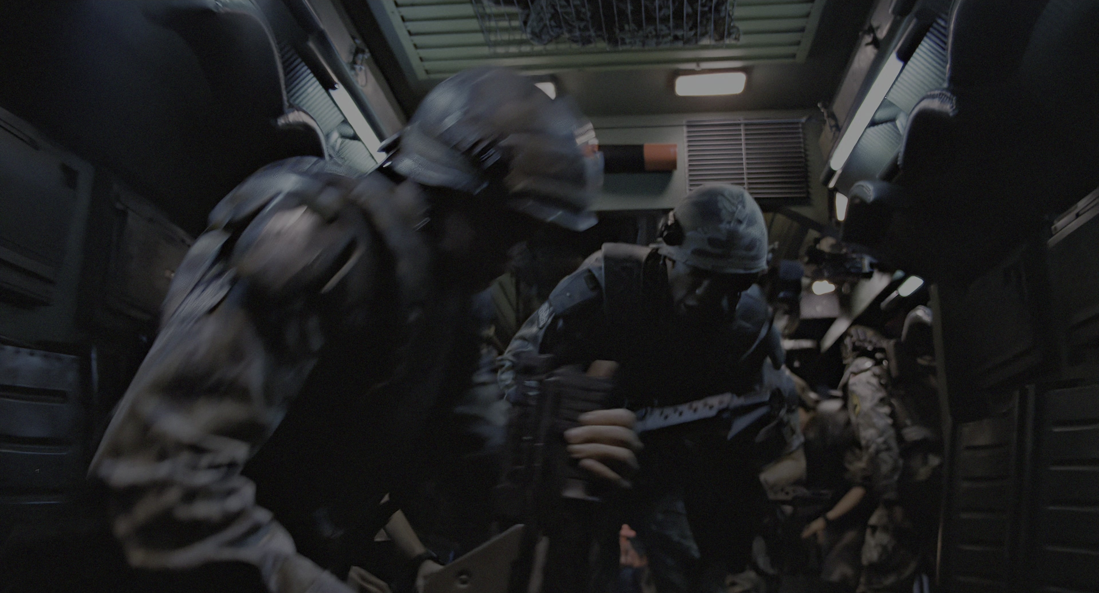 Aliens (1986), wide, 1.85:1 — film still