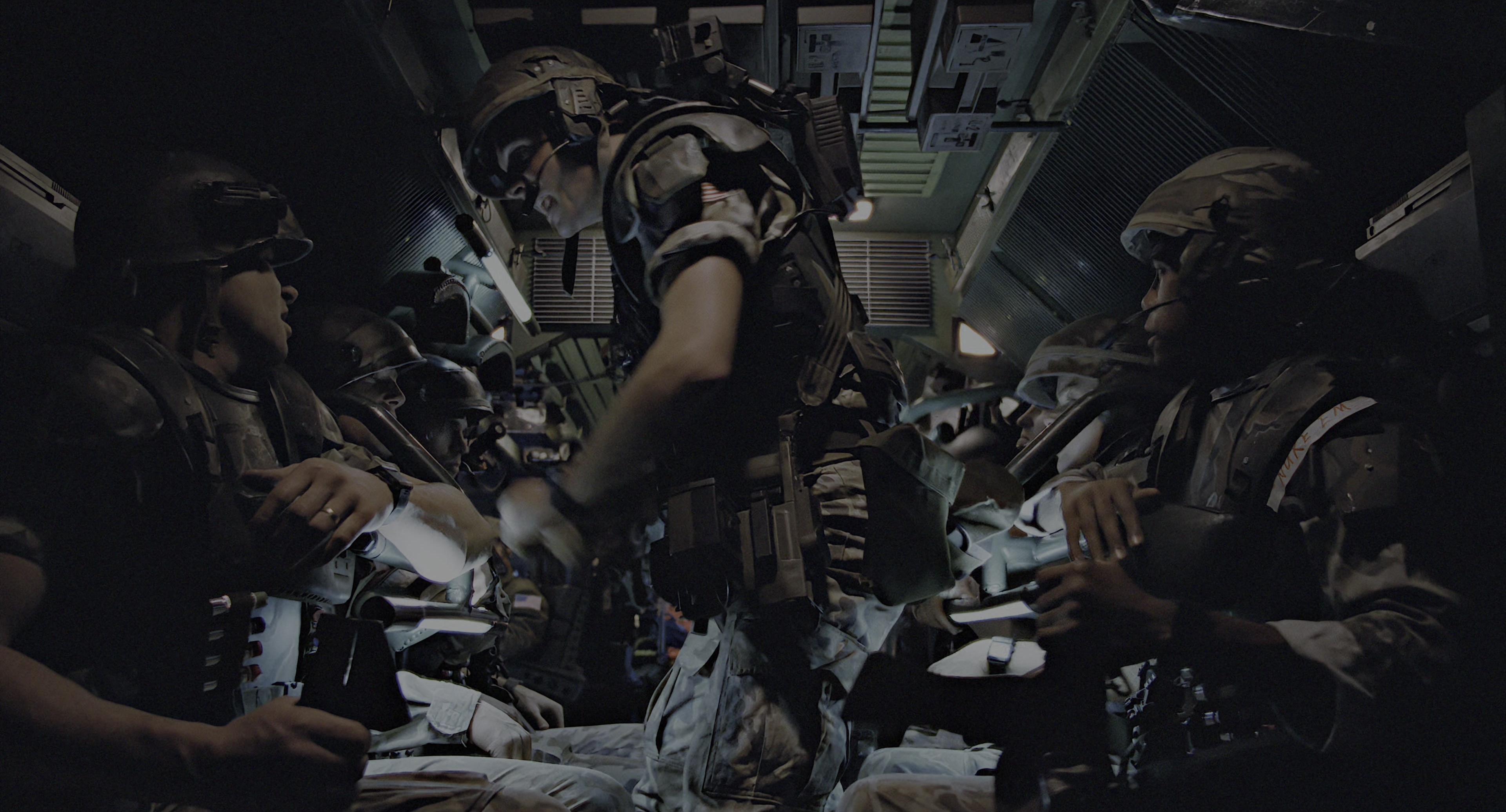 Aliens (1986), wide, 1.85:1 — film still
