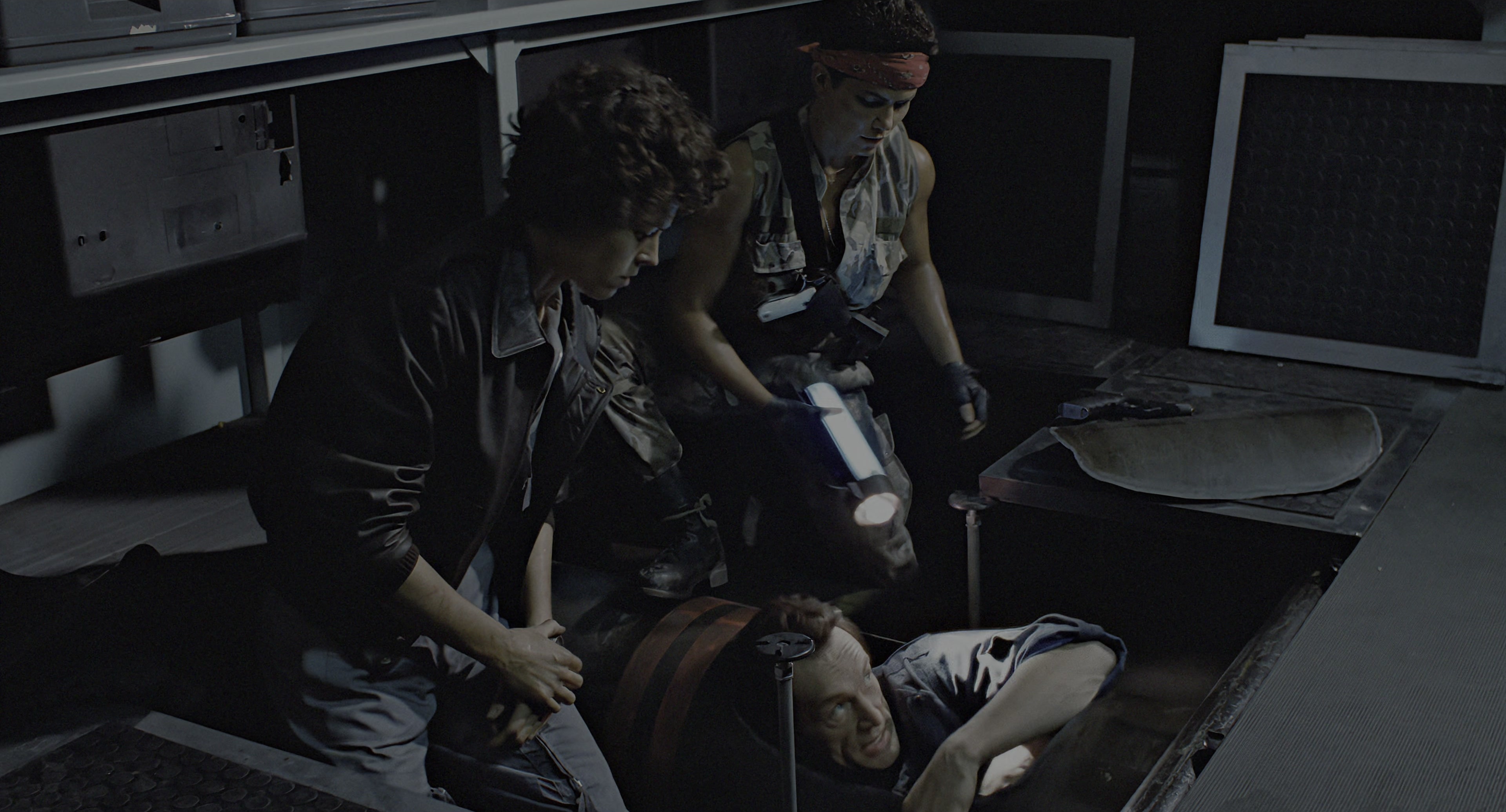 Aliens (1986), wide, 1.85:1 — film still