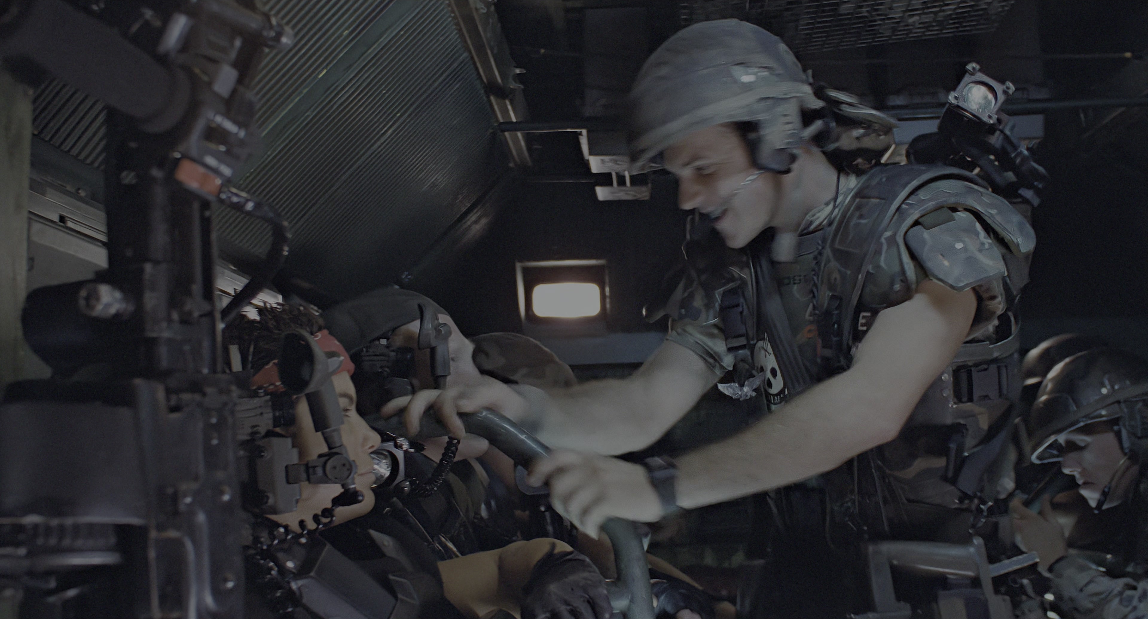 Aliens (1986), wide, 1.85:1 — film still
