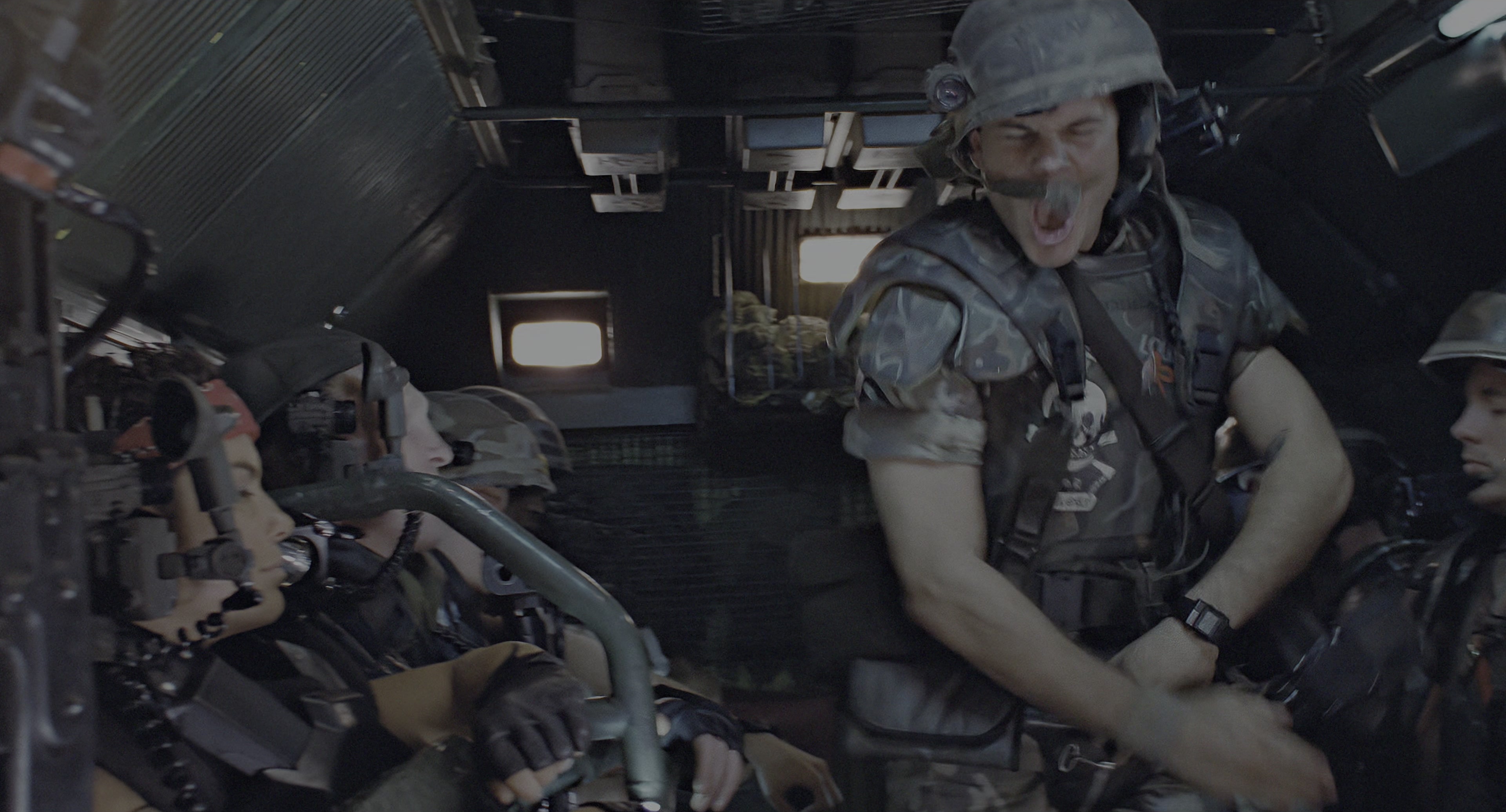 Aliens (1986), wide, 1.85:1 — film still