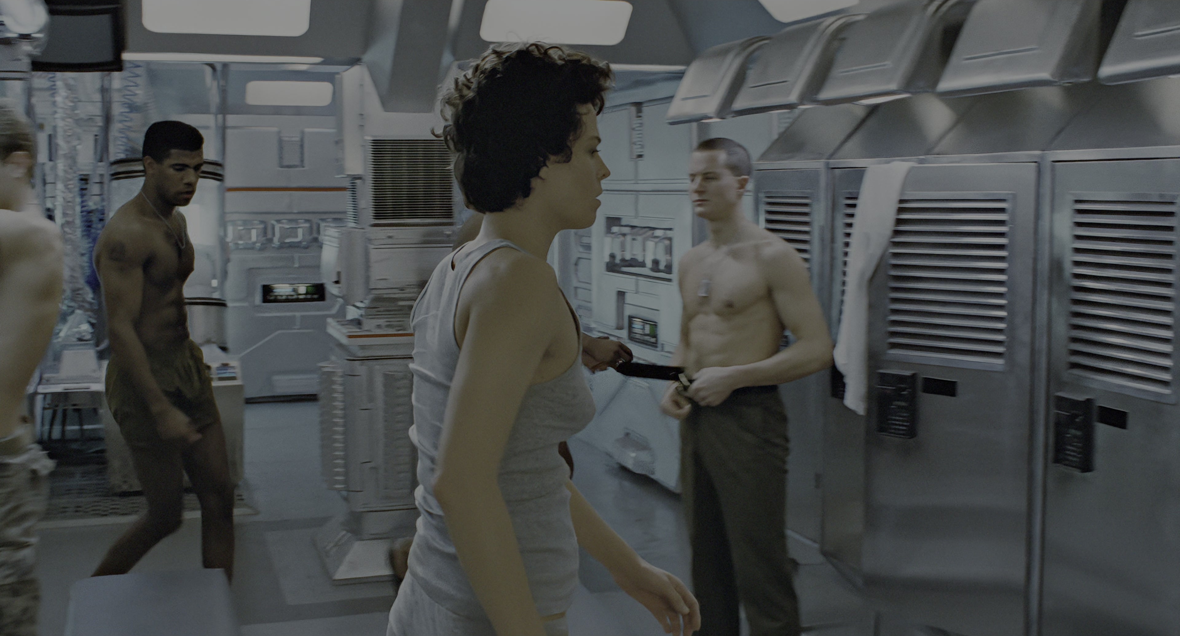Aliens (1986), wide, 1.85:1 — film still