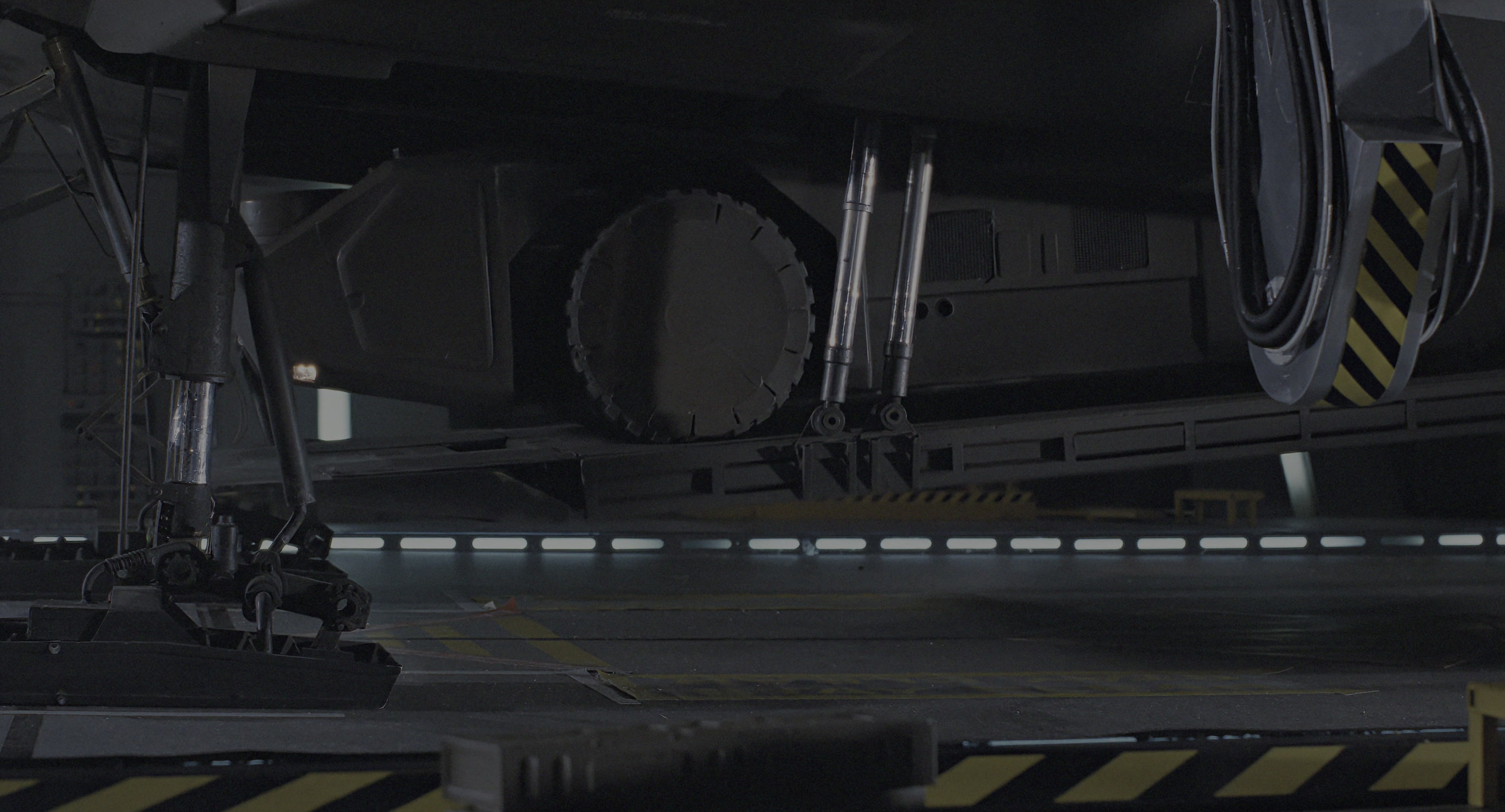 Aliens (1986), wide, 1.85:1 — film still