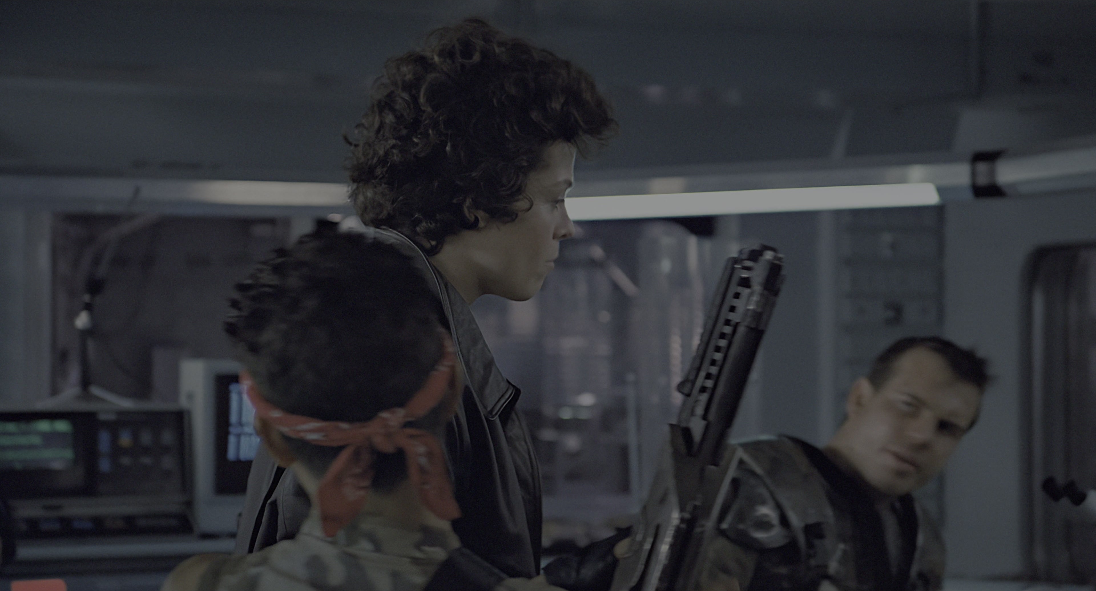 Aliens (1986), wide, 1.85:1 — film still