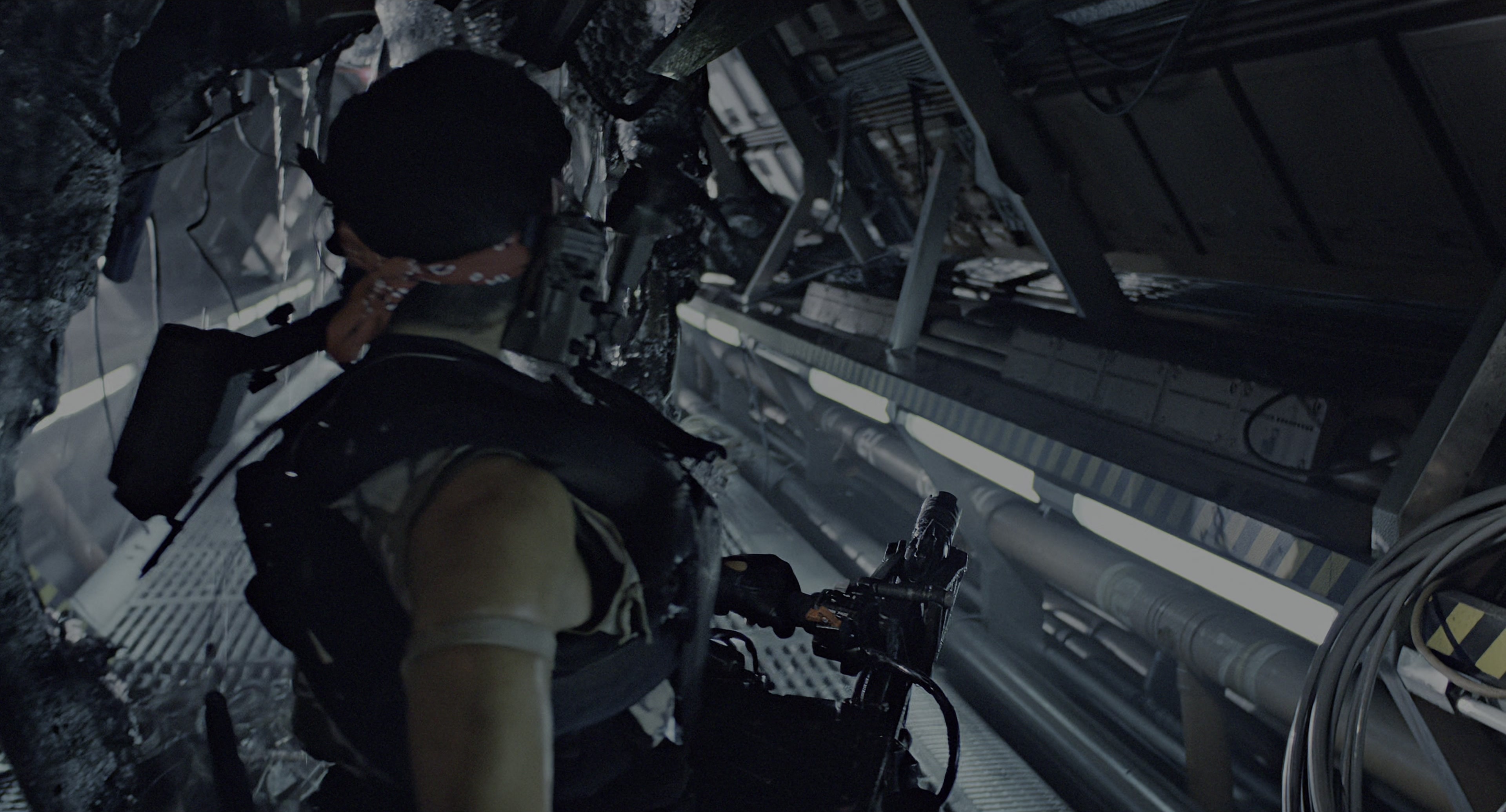 Aliens (1986), wide, 1.85:1 — film still