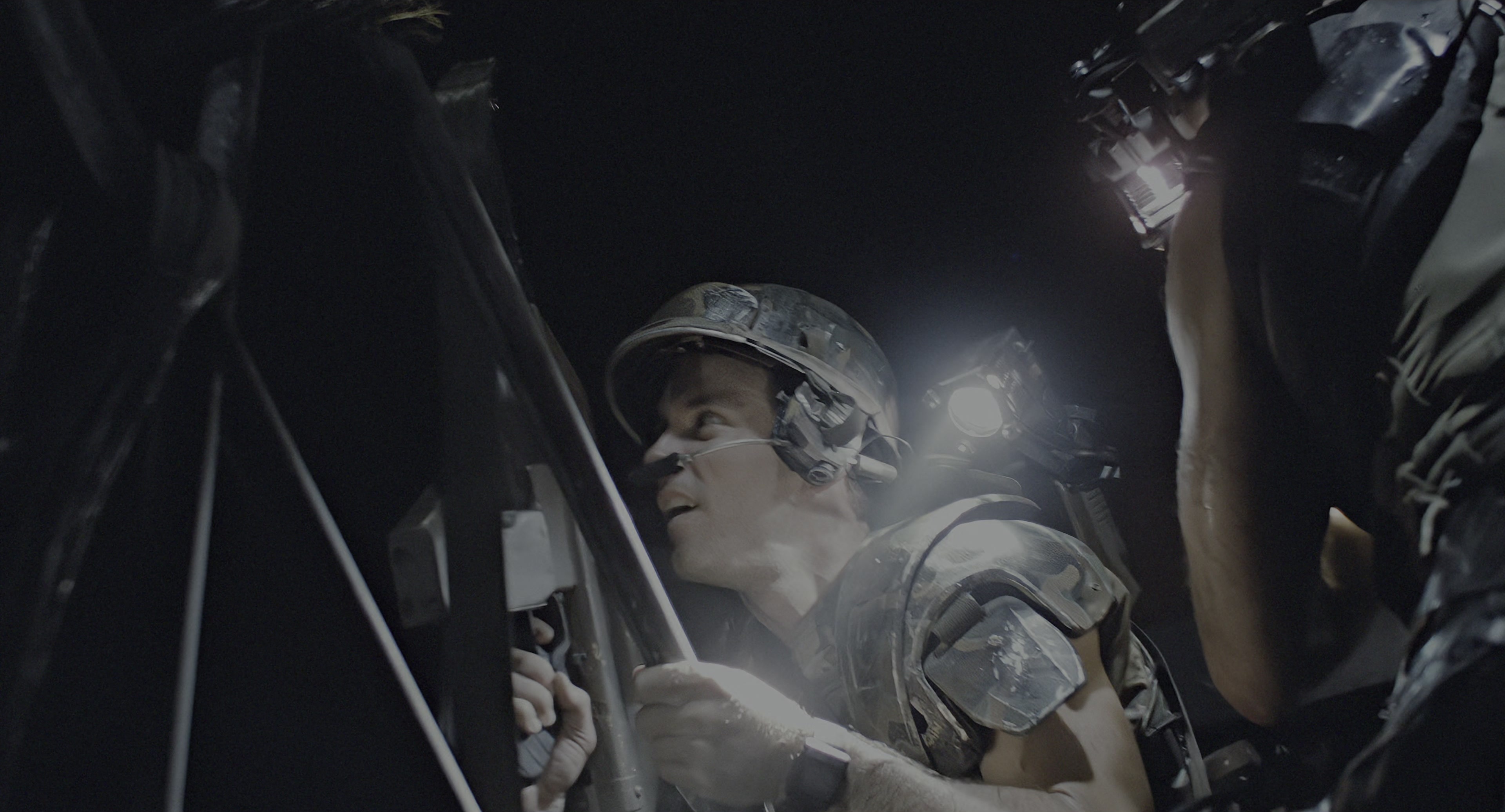 Aliens (1986), wide, 1.85:1 — film still