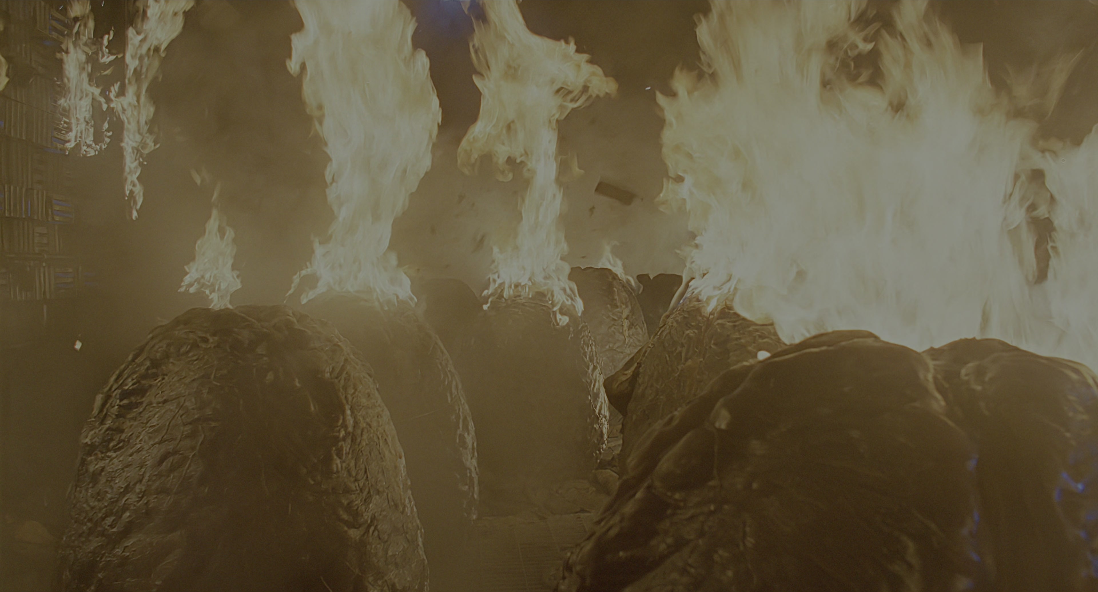 Aliens (1986), wide, 1.85:1 — film still