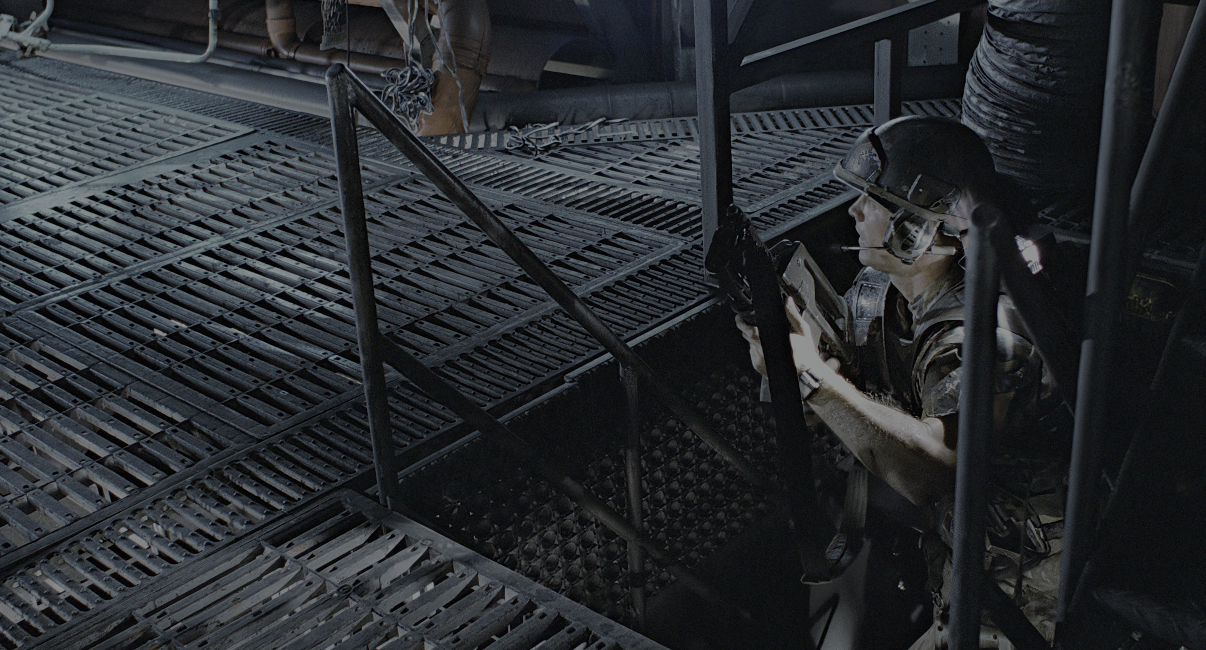 Aliens (1986), wide, 1.85:1 — film still