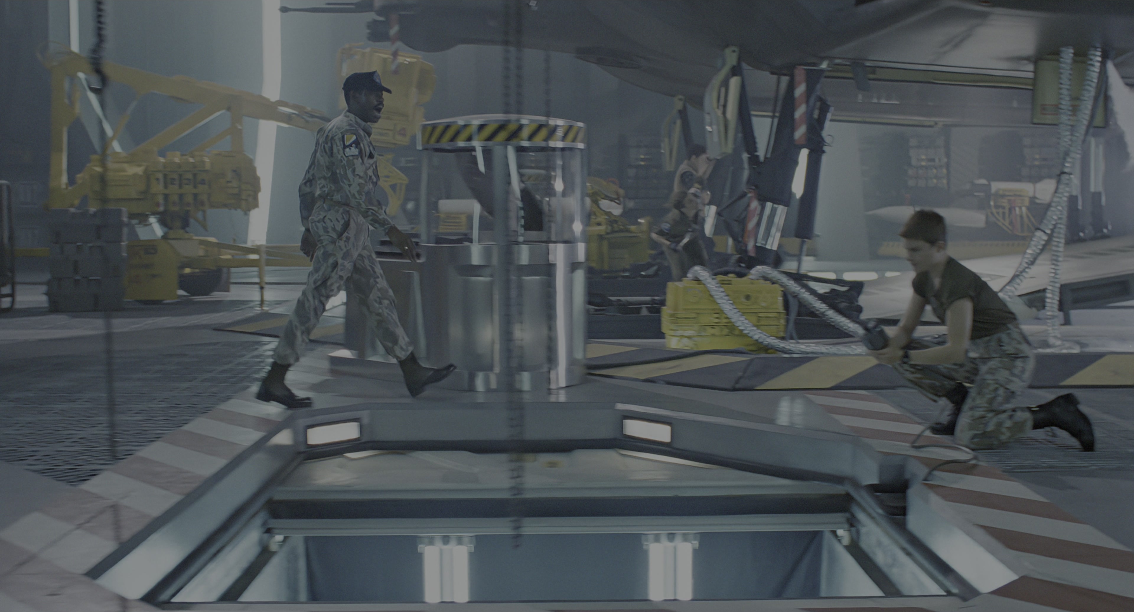 Aliens (1986), wide, 1.85:1 — film still