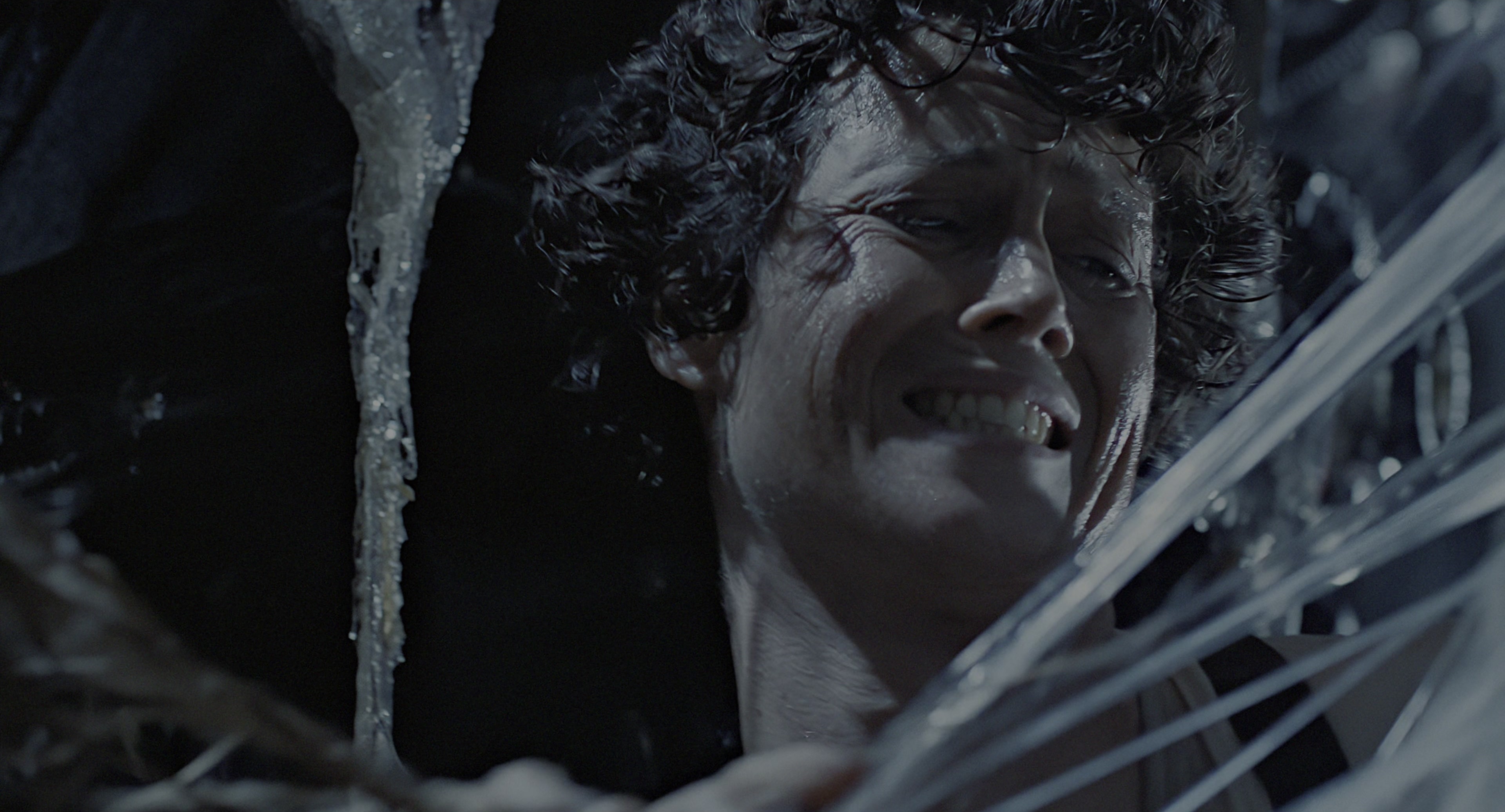 Aliens (1986), wide, 1.85:1 — film still