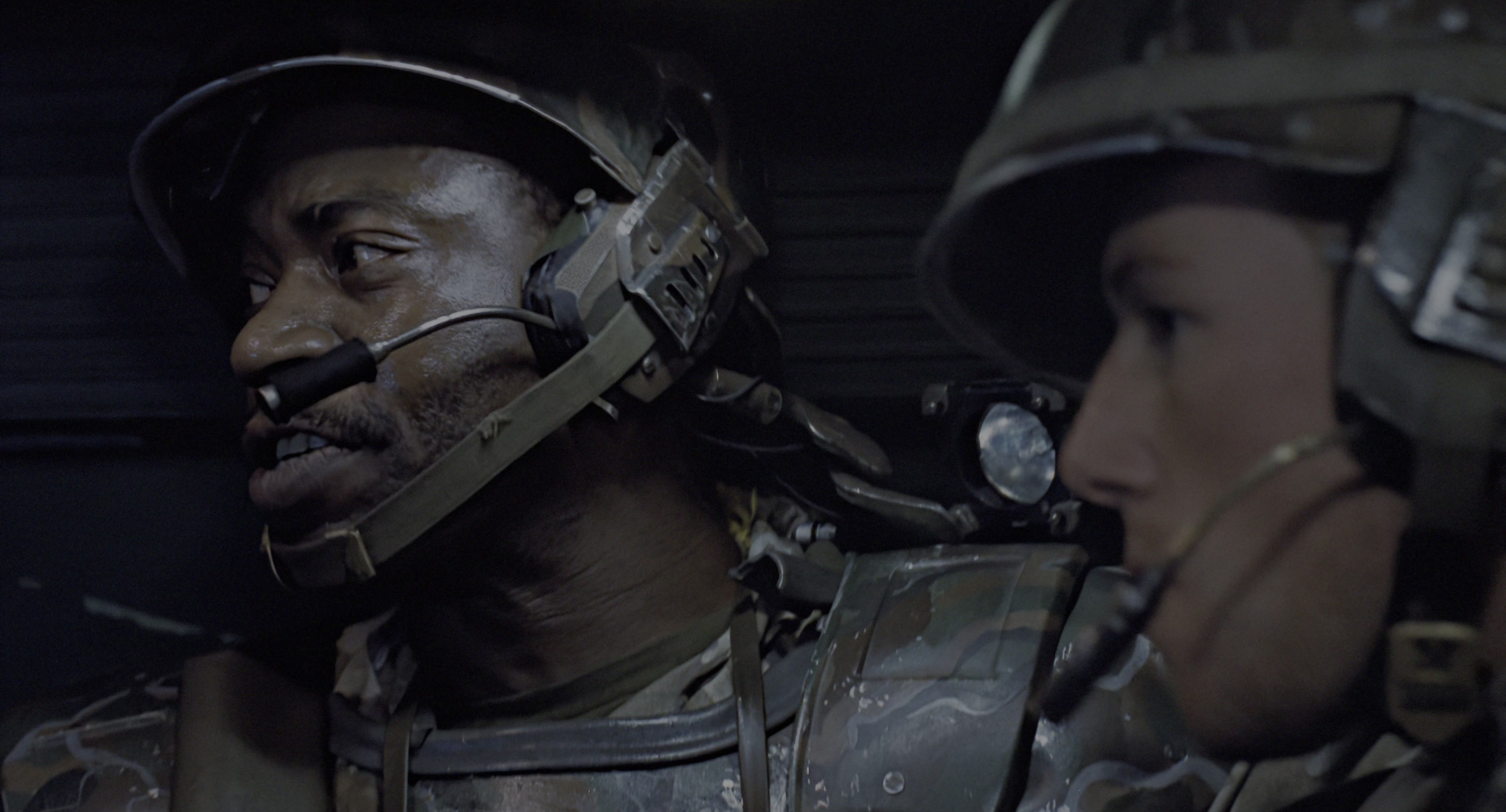 Aliens (1986), wide, 1.85:1 — film still