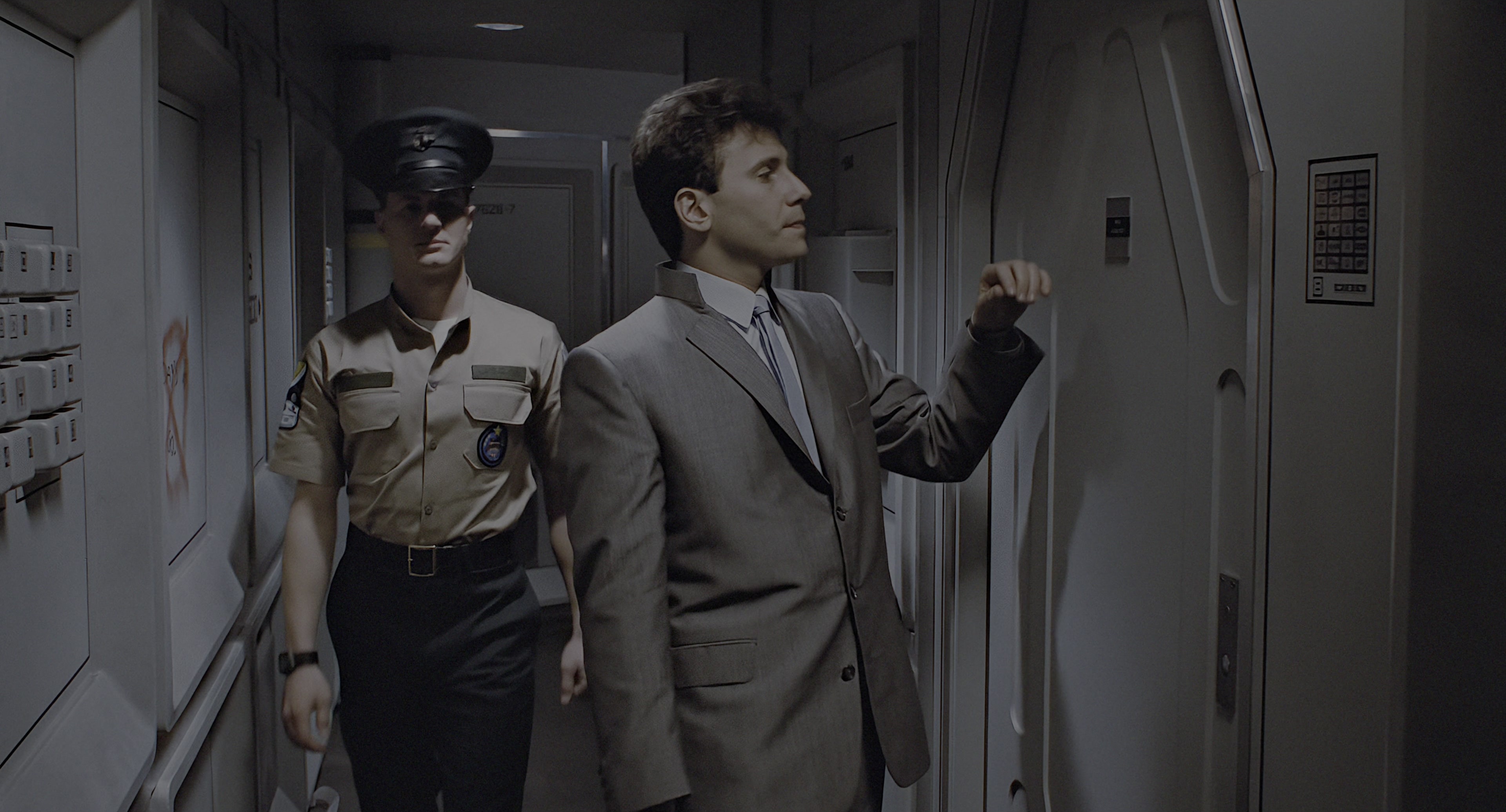 Aliens (1986), wide, 1.85:1 — film still