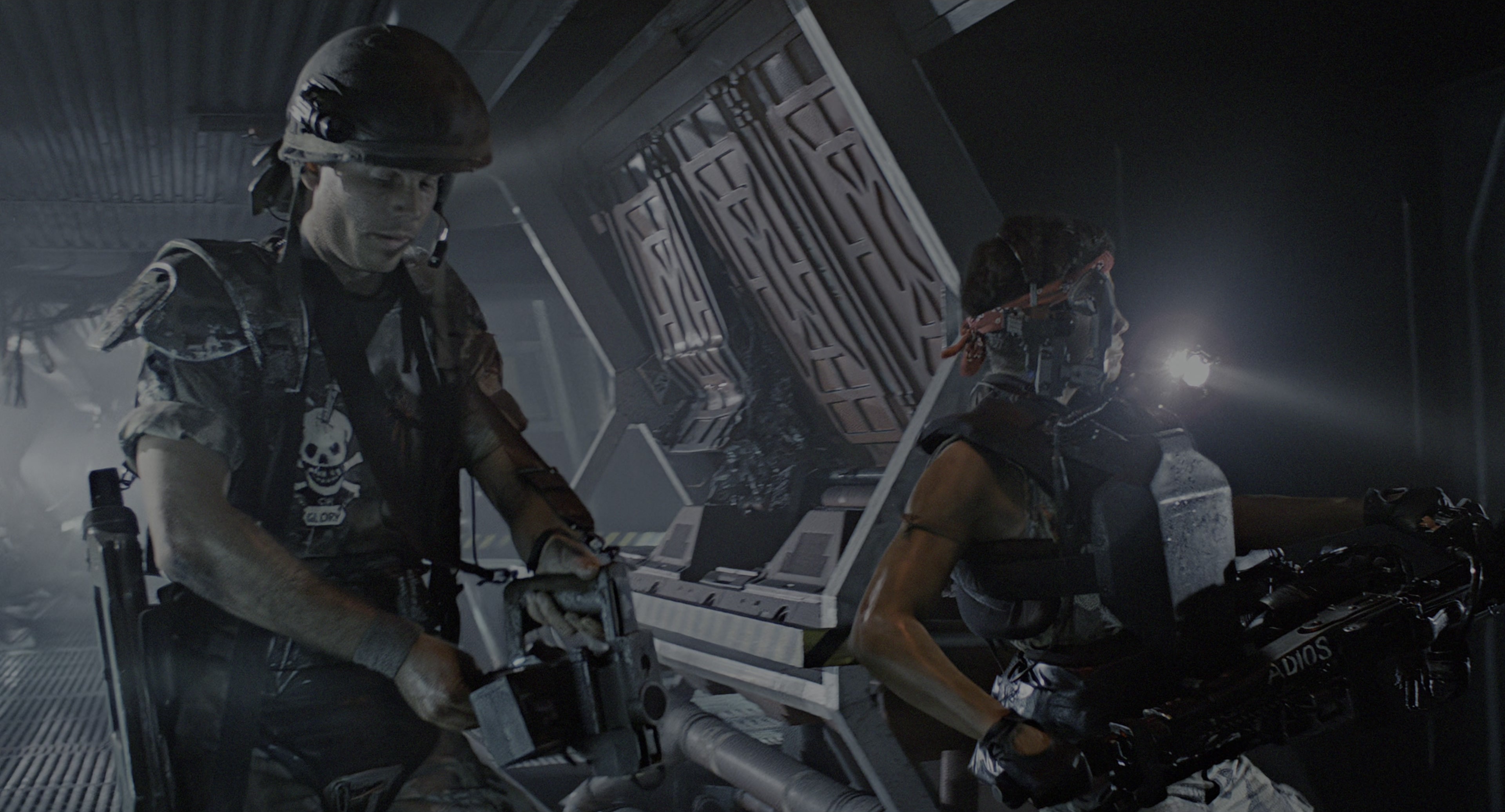 Aliens (1986), wide, 1.85:1 — film still