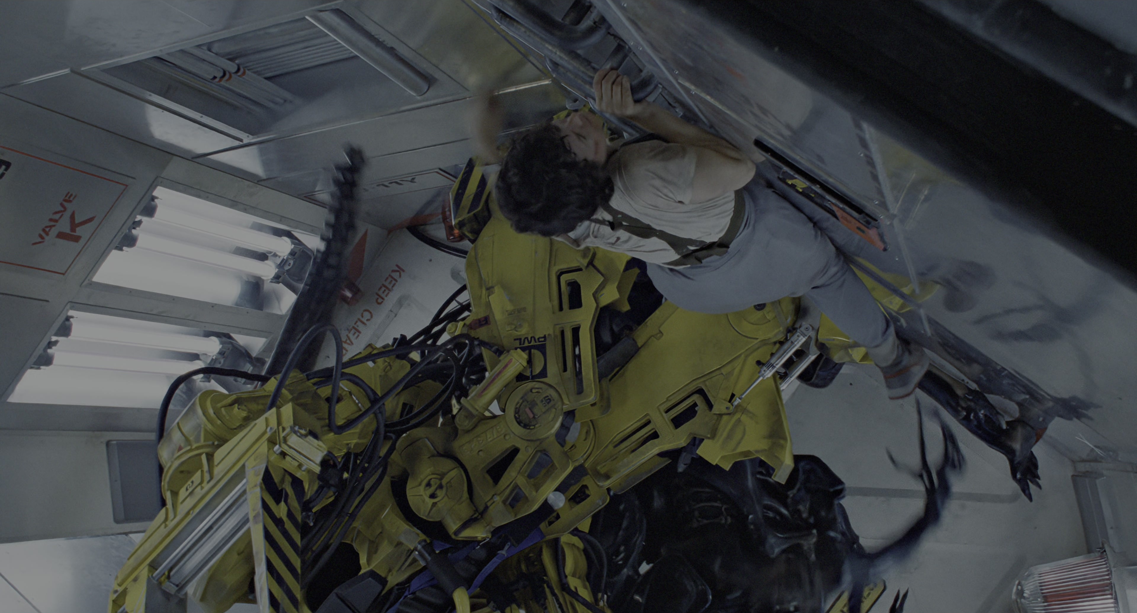 Aliens (1986), wide, 1.85:1 — film still