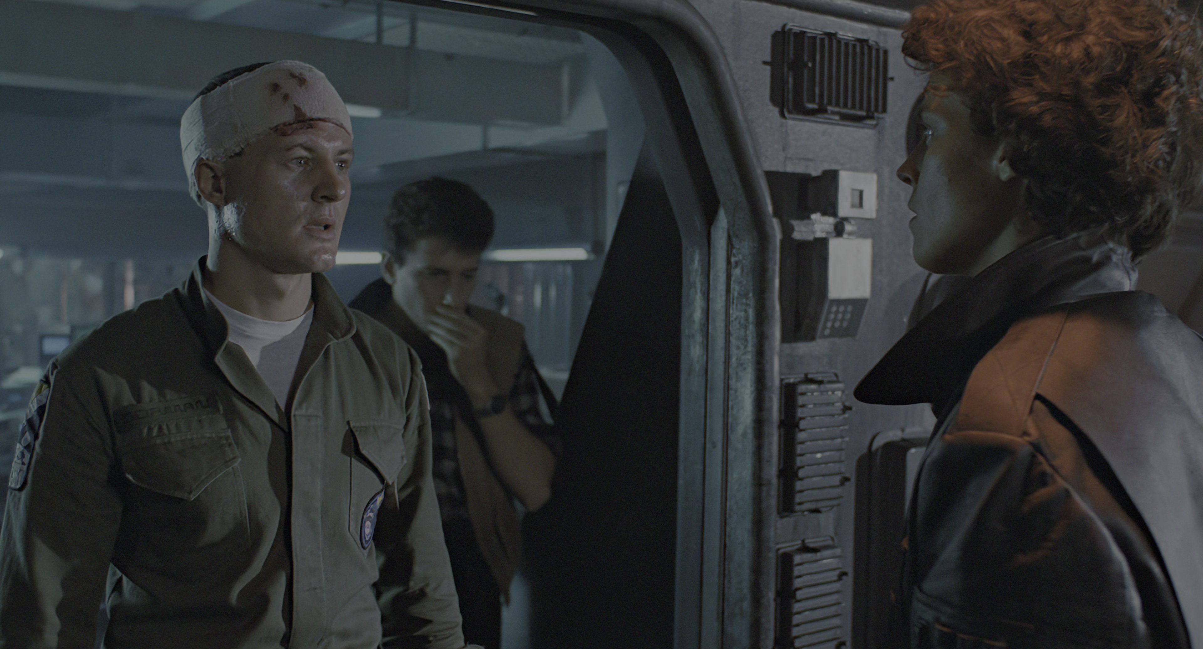 Aliens (1986), wide, 1.85:1 — film still