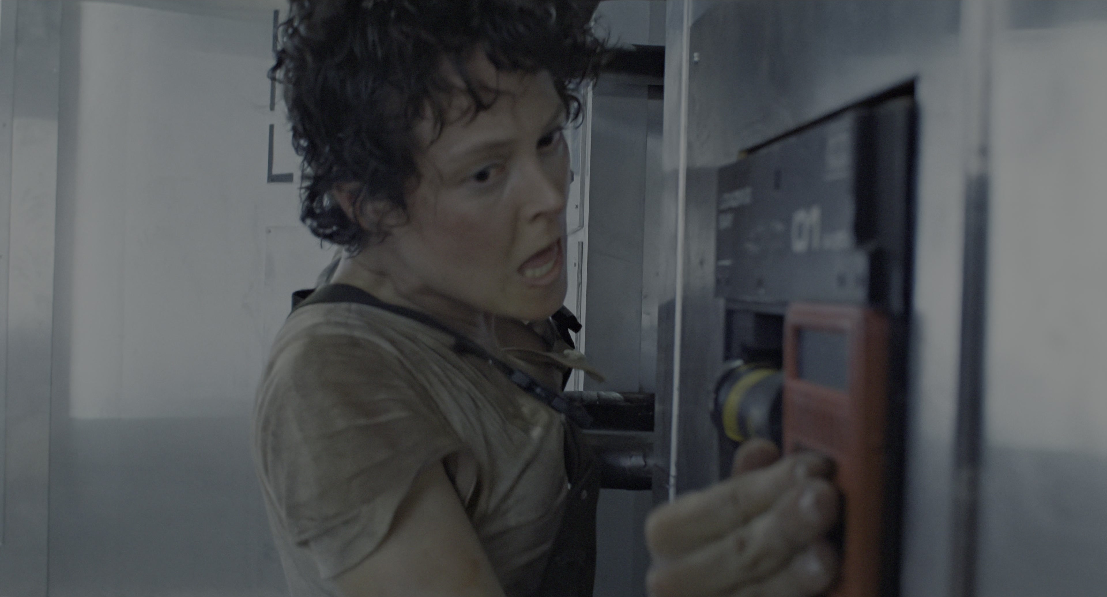 Aliens (1986), wide, 1.85:1 — film still