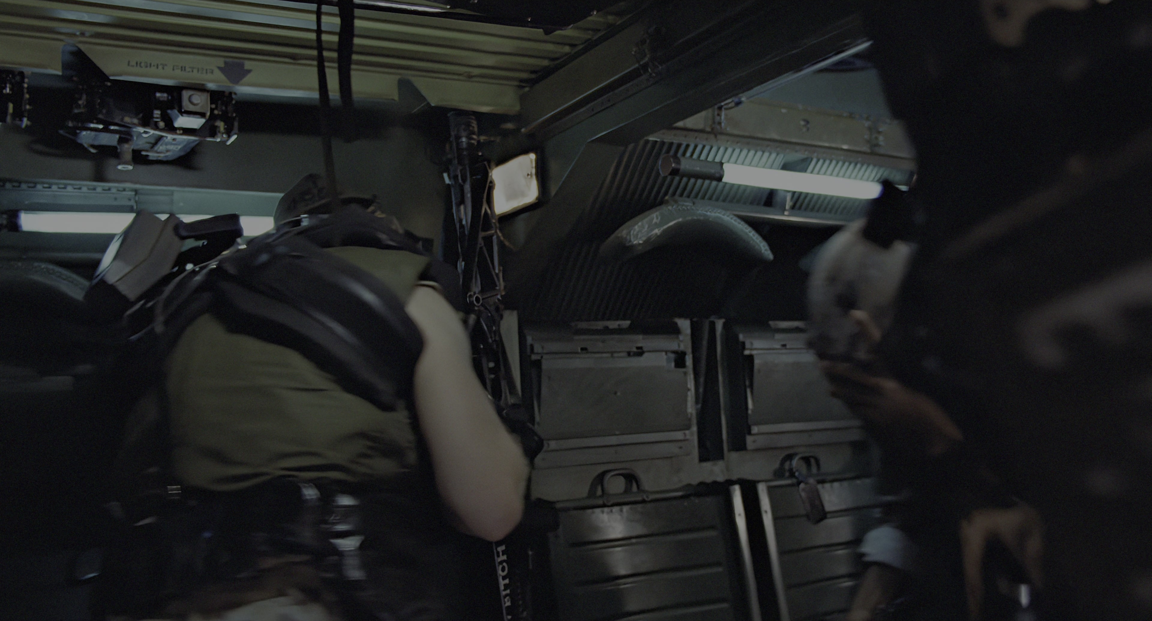 Aliens (1986), wide, 1.85:1 — film still