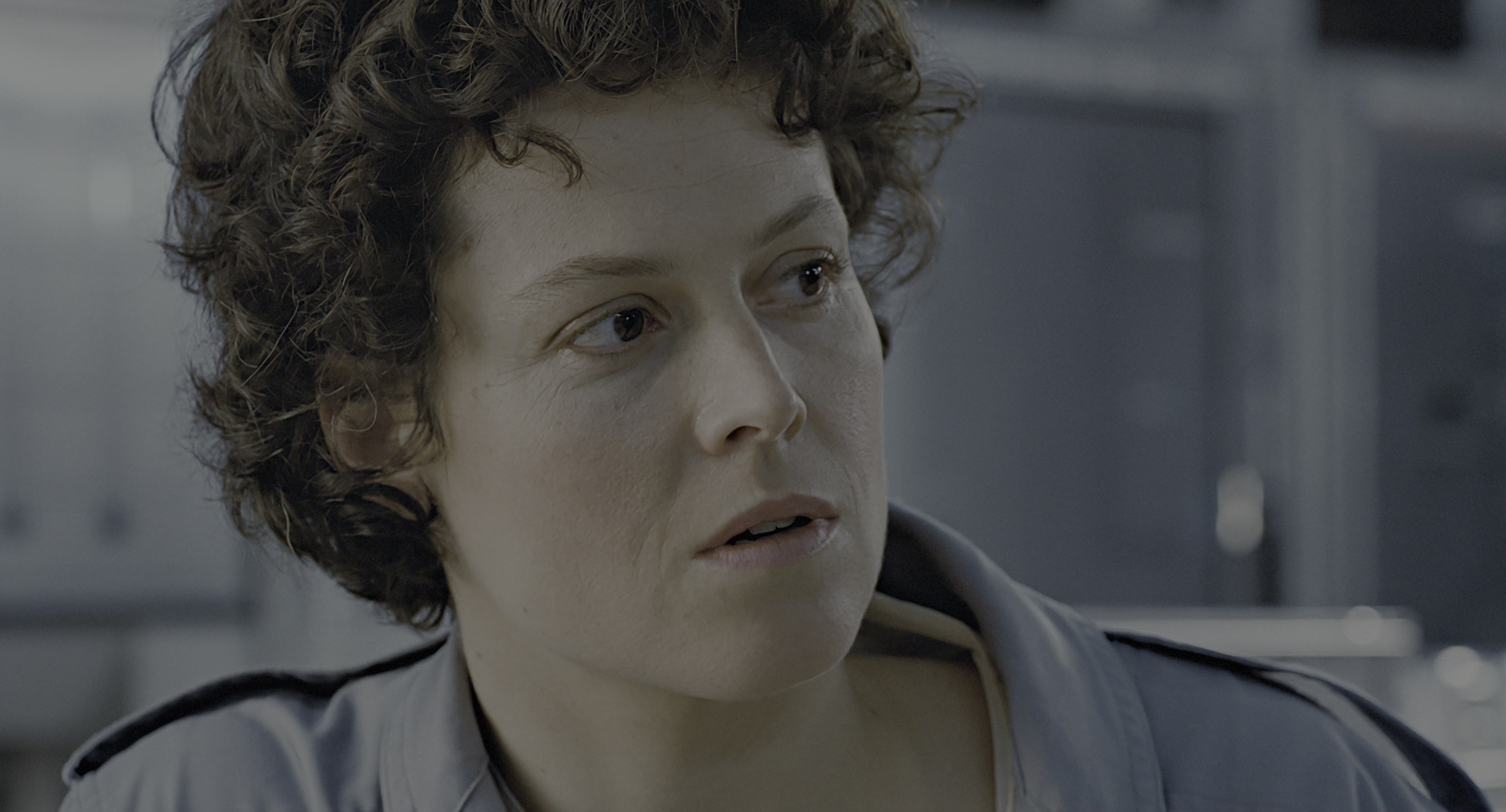 Aliens (1986), close, 1.85:1 — film still