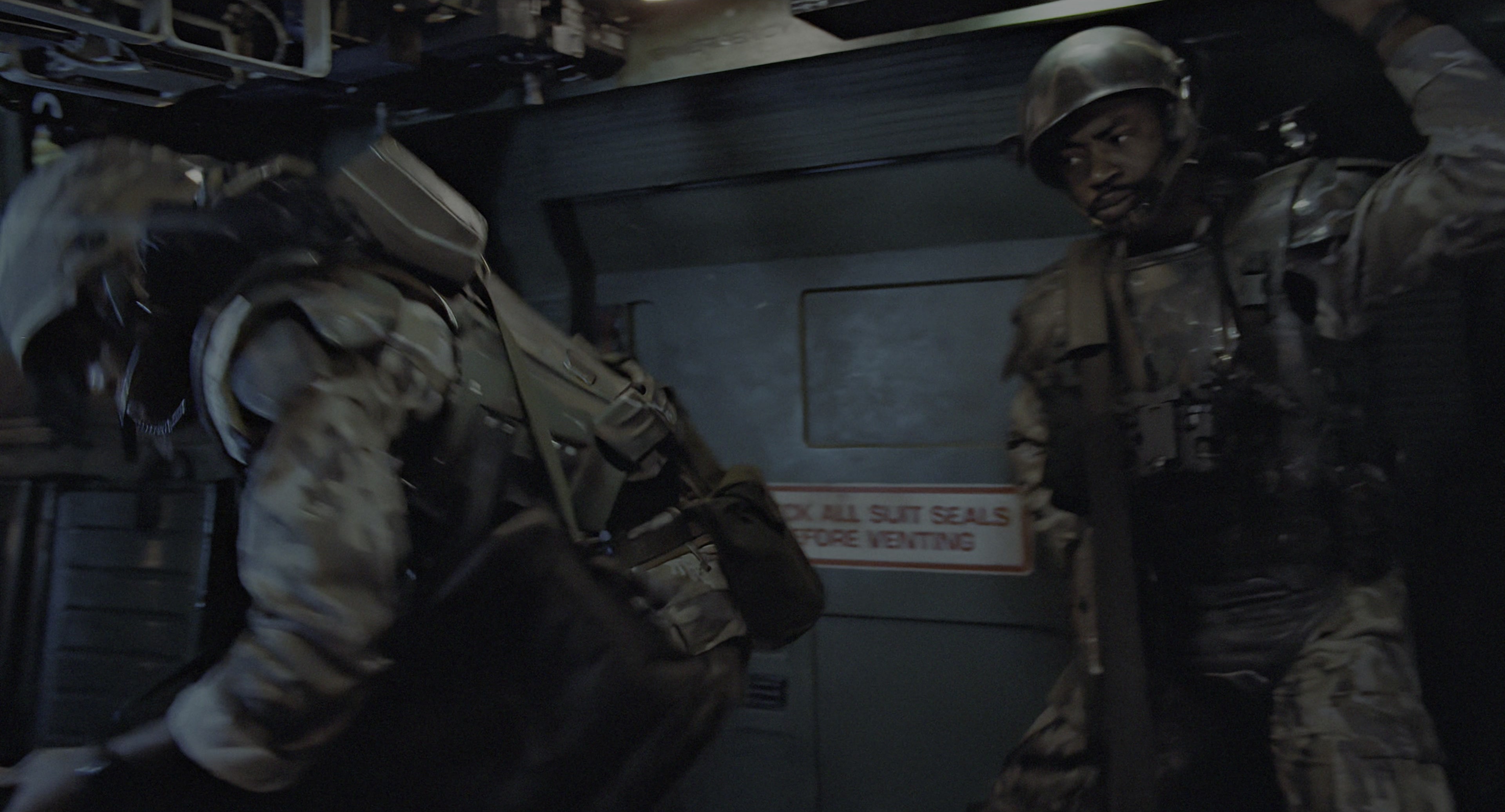 Aliens (1986), wide, 1.85:1 — film still