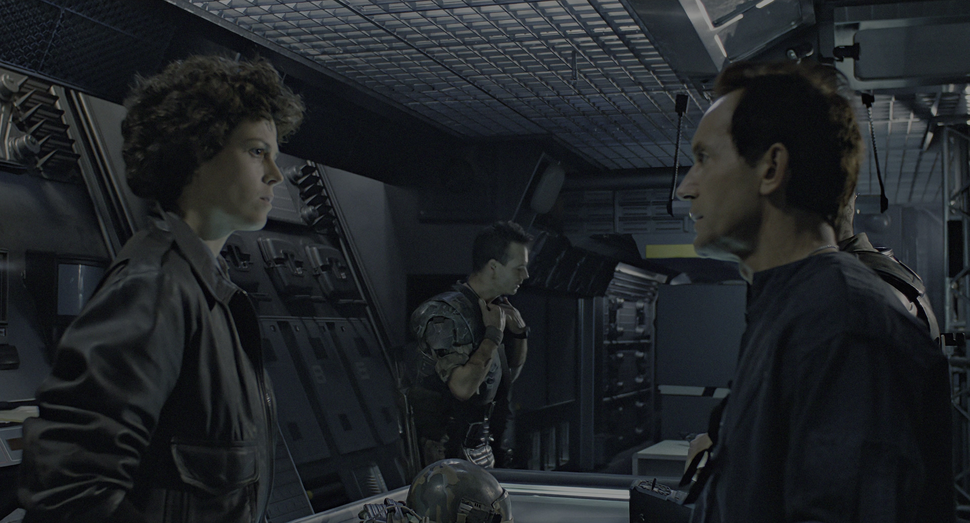 Aliens (1986), wide, 1.85:1 — film still
