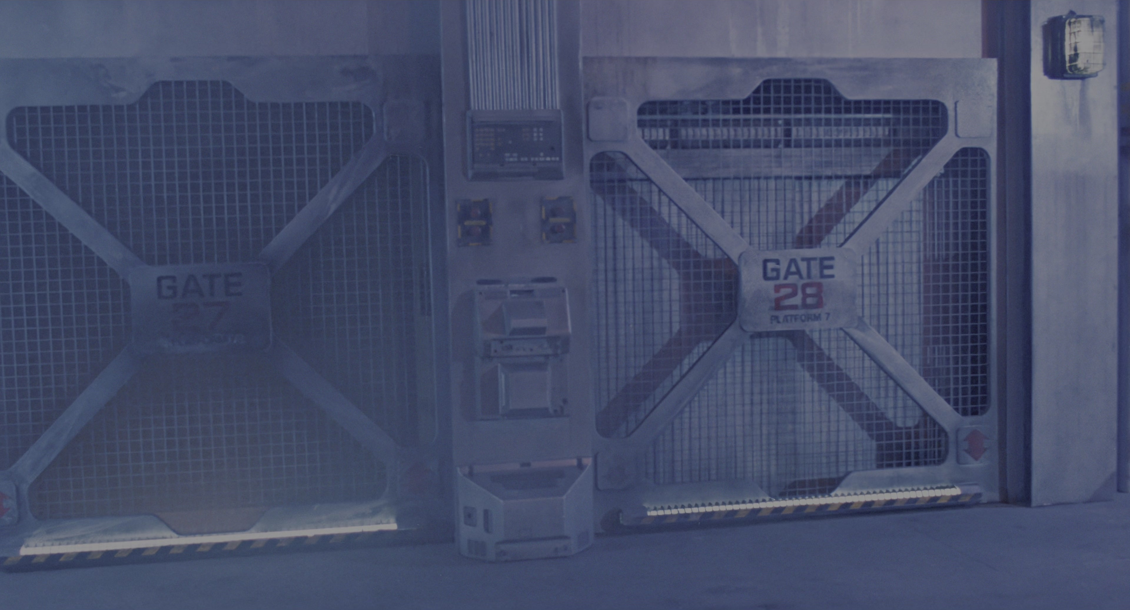 Aliens (1986), wide, 1.85:1 — film still