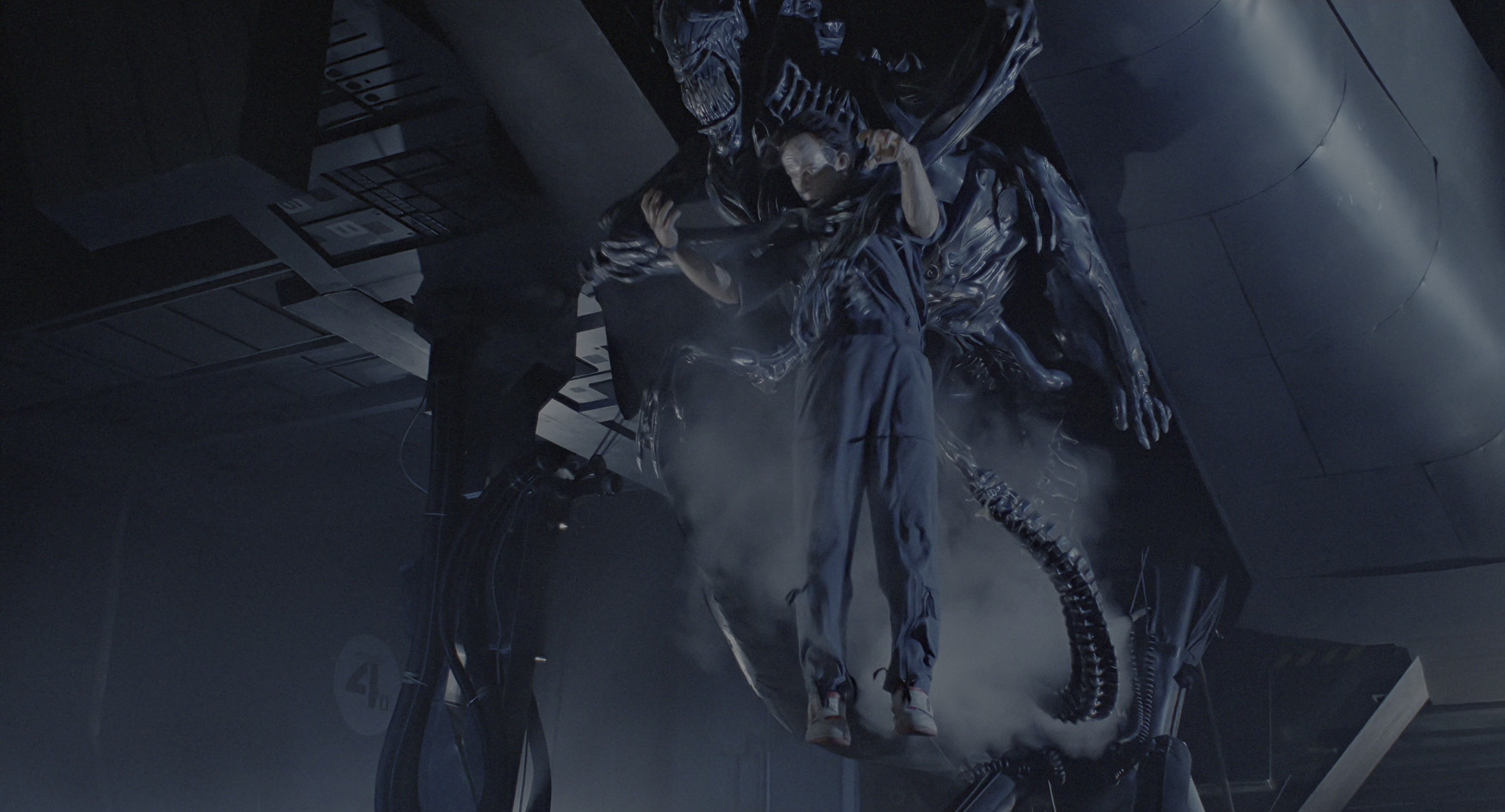 Aliens (1986), wide, 1.85:1 — film still