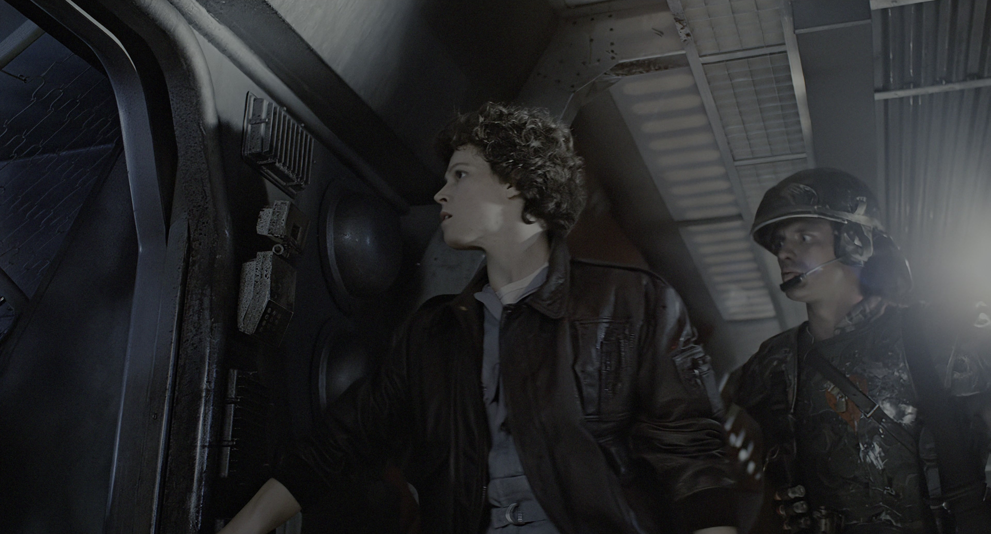 Aliens (1986), wide, 1.85:1 — film still