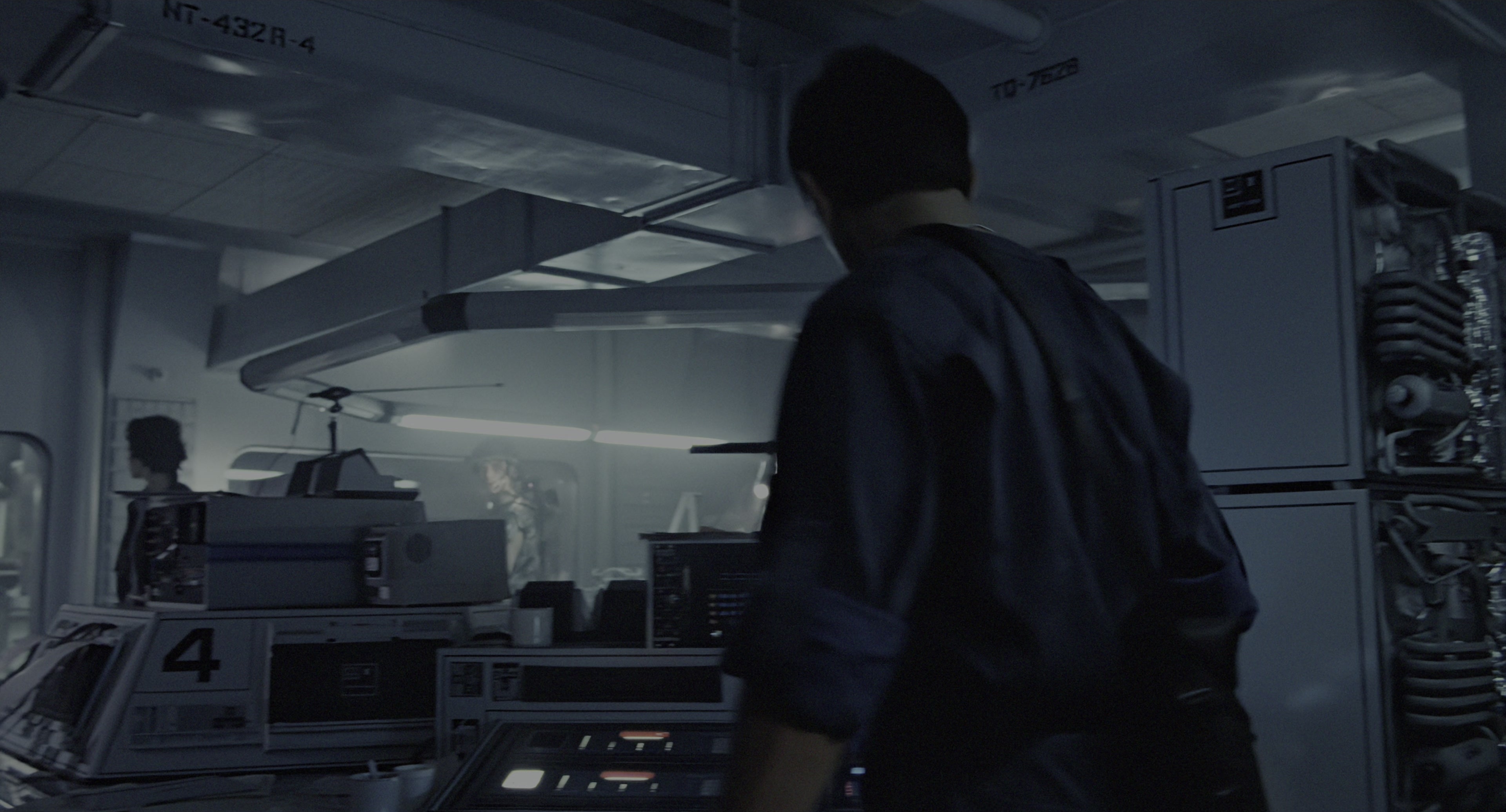 Aliens (1986), wide, 1.85:1 — film still