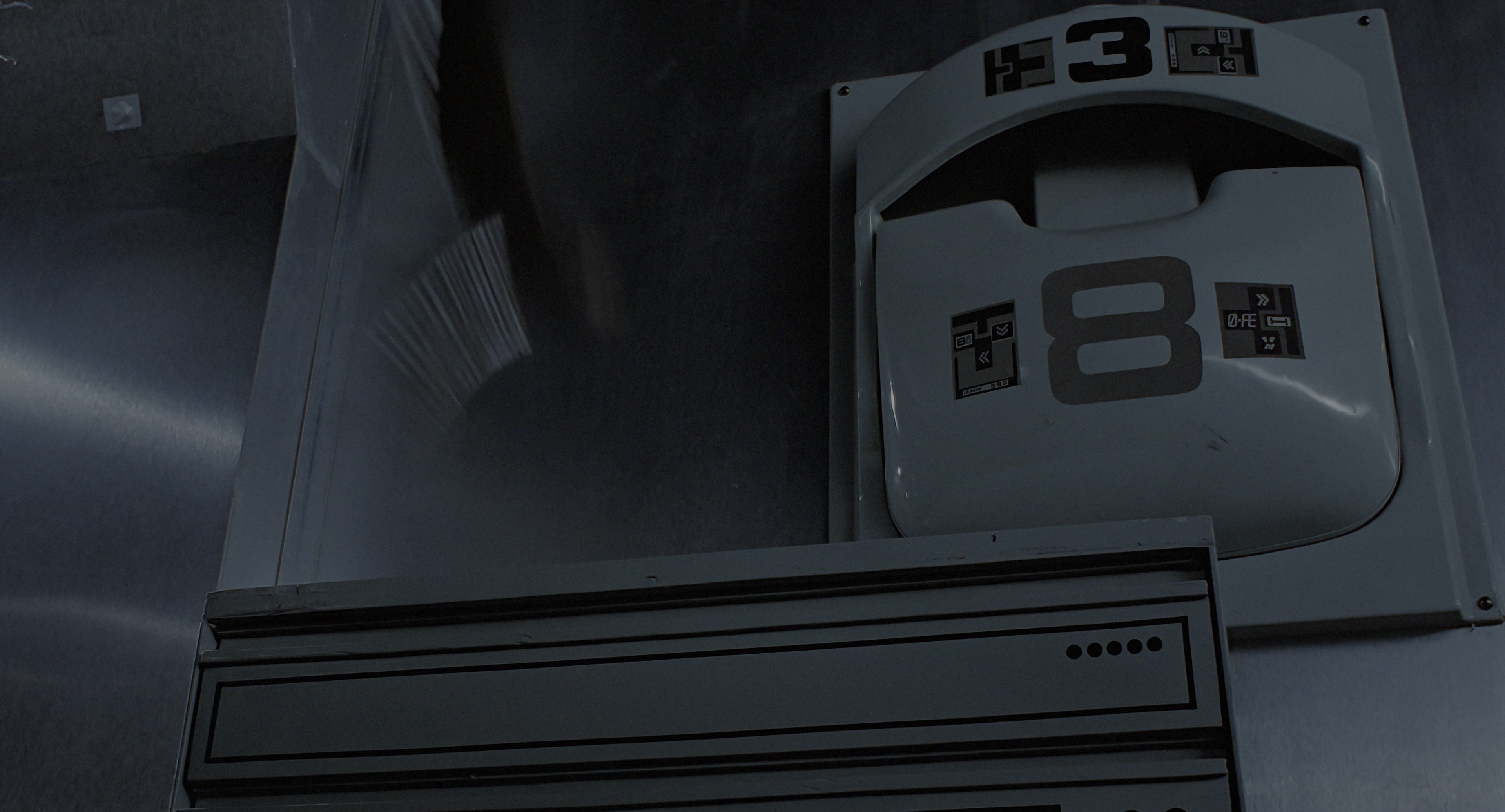 Aliens (1986), wide, 1.85:1 — film still