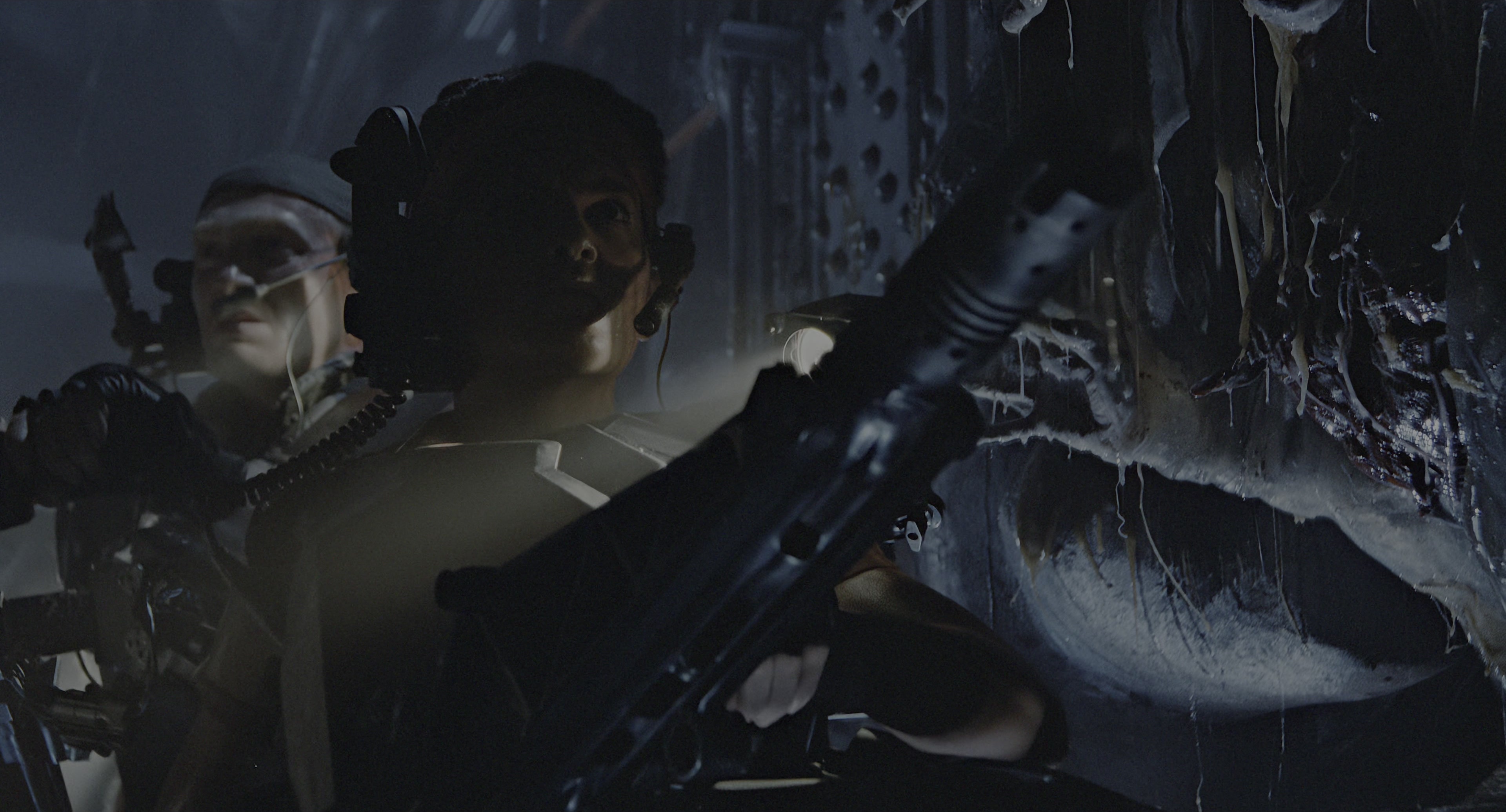 Aliens (1986), wide, 1.85:1 — film still